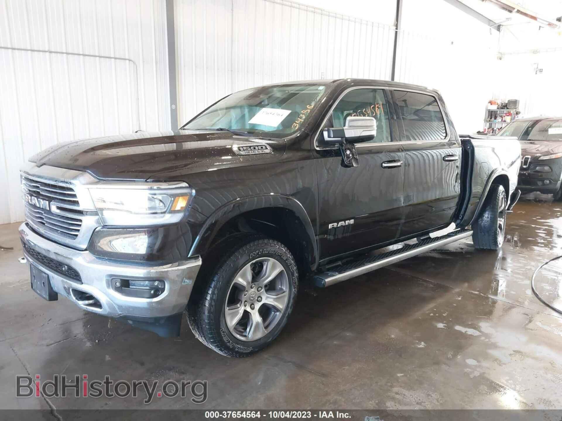 2020 RAM 1500 - VIN: 1C6SRFJT4LN358212 - Фото 2