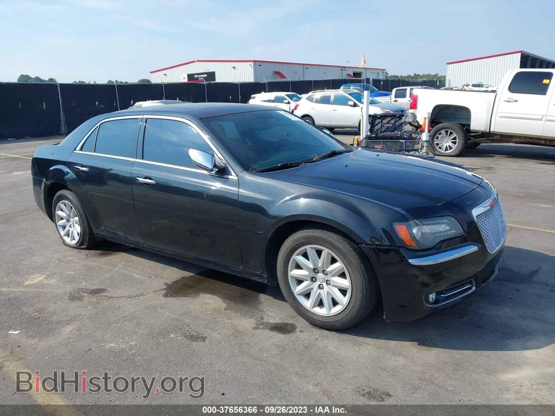 Photo 2C3CCABT2DH710105 - CHRYSLER 300 2013