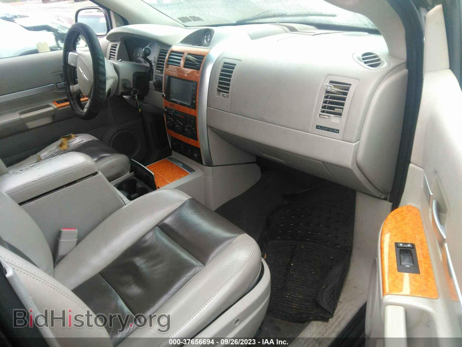 2008 CHRYSLER ASPEN - VIN: 1A8HW58248F122575 - Фото 5