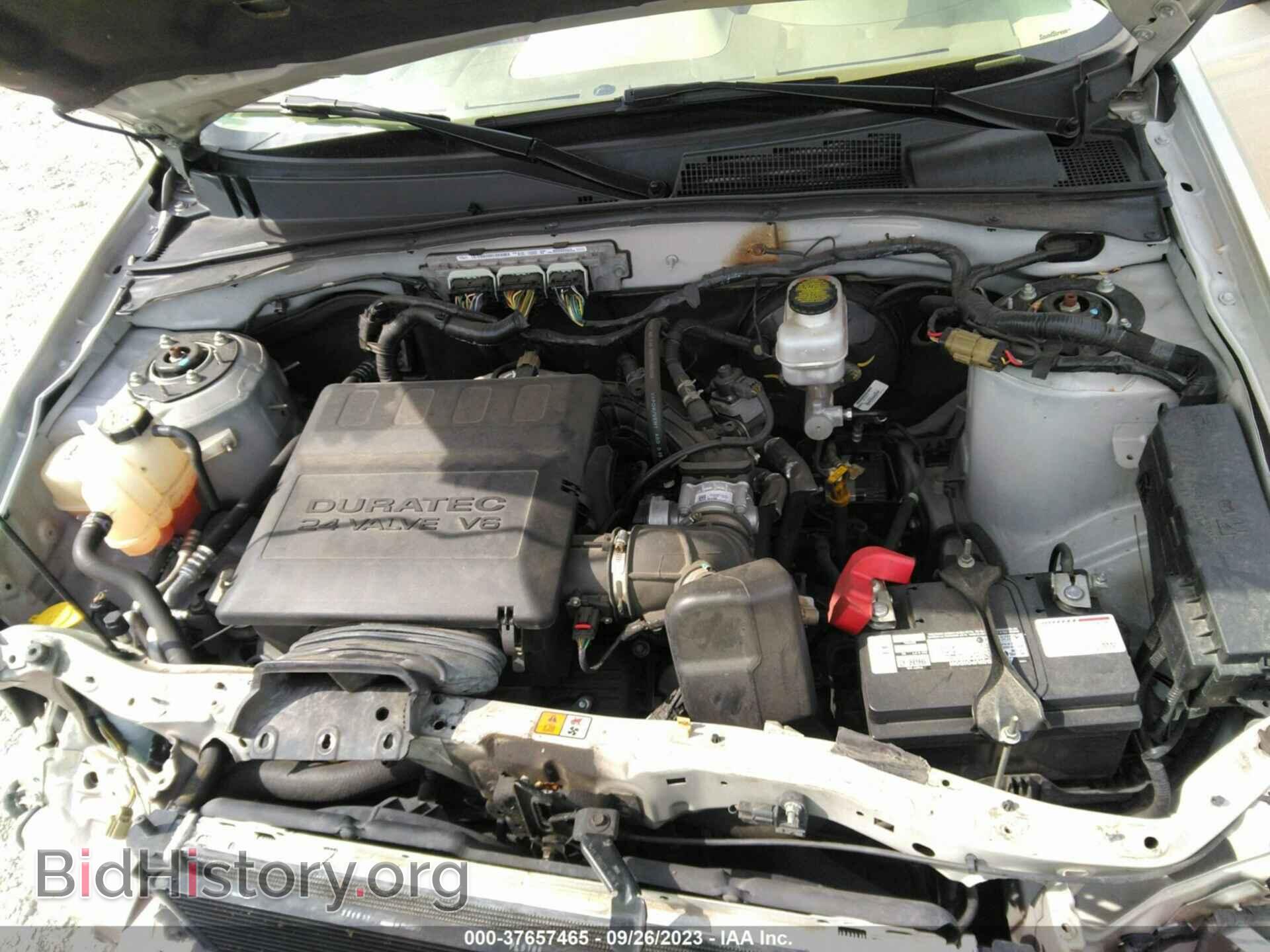2011 FORD ESCAPE - VIN: 1FMCU0DG7BKB58380 - Фото 10