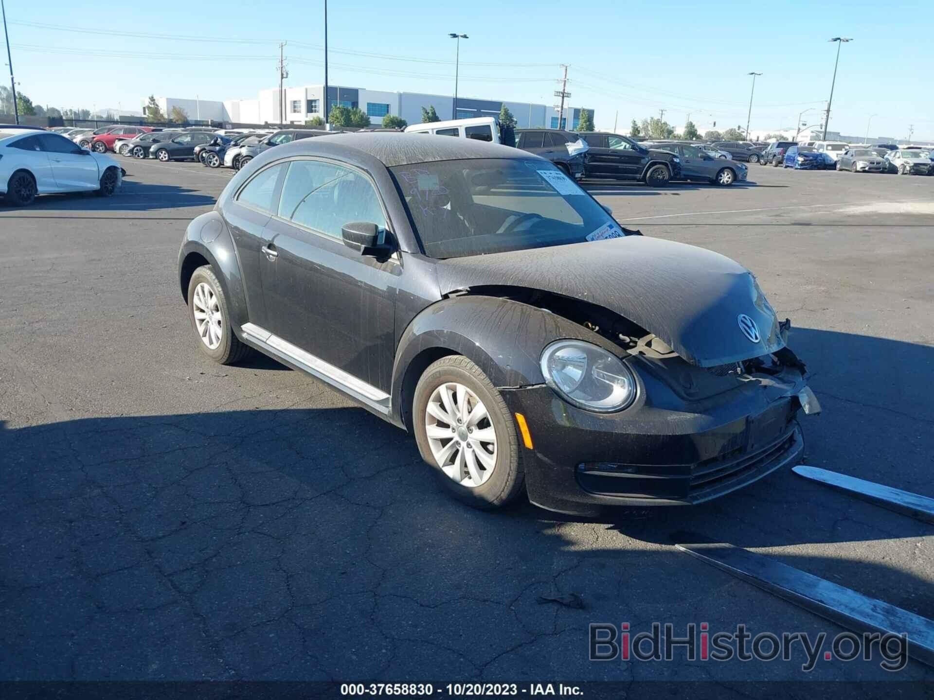 Photo 3VWF17AT7GM605405 - VOLKSWAGEN BEETLE COUPE 2016