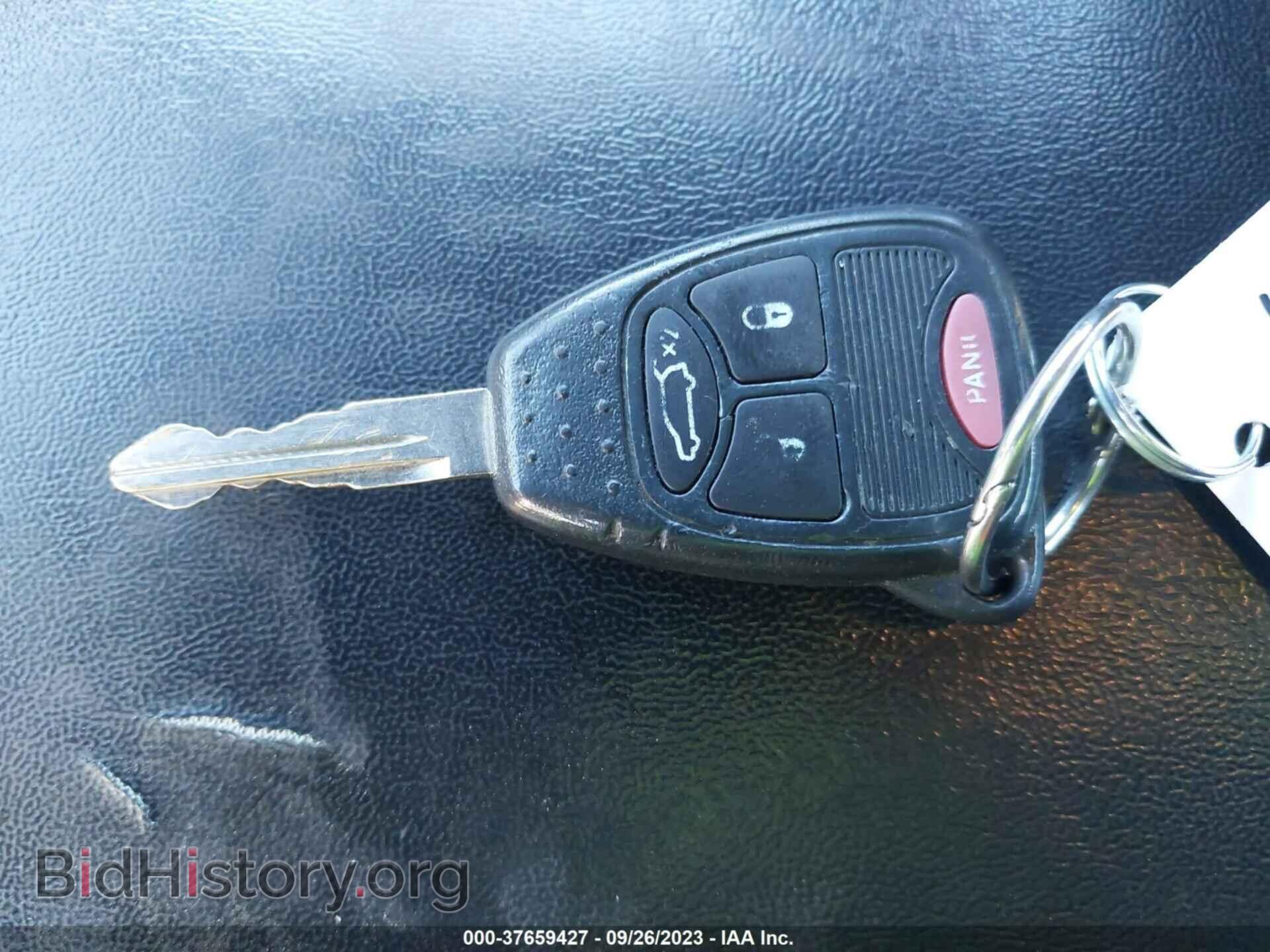 2012 CHRYSLER 200 - VIN: 1C3CCBAB9CN272056 - Фото 11
