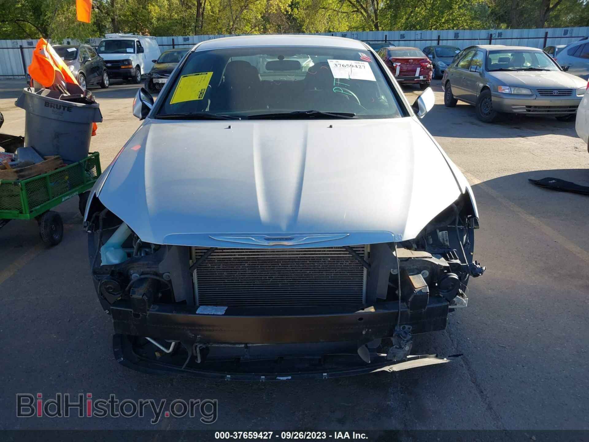 2012 CHRYSLER 200 - VIN: 1C3CCBAB9CN272056 - Фото 13