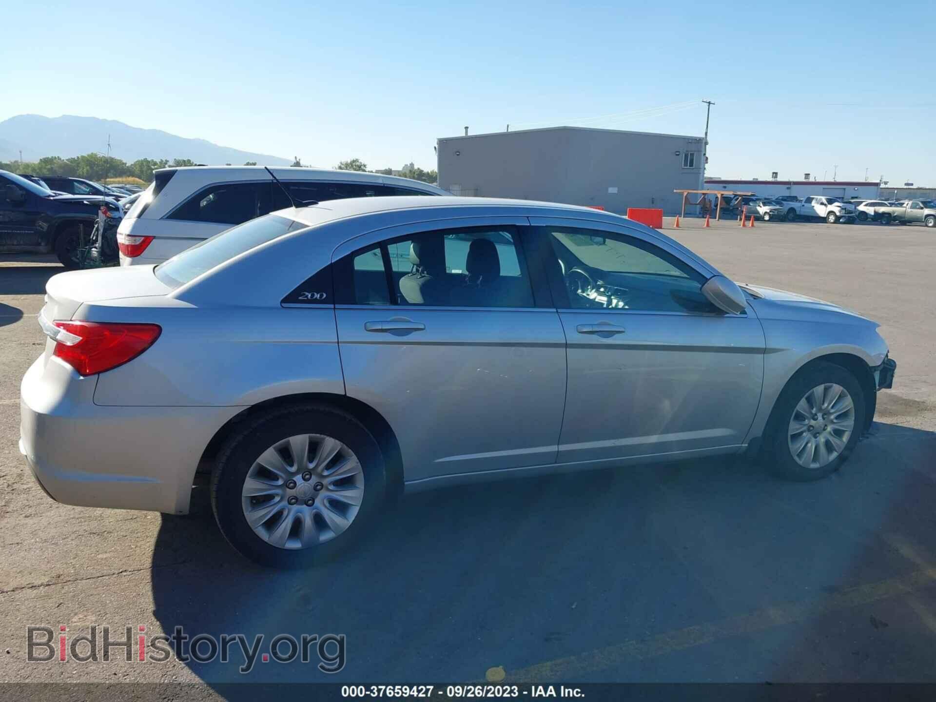 2012 CHRYSLER 200 - VIN: 1C3CCBAB9CN272056 - Фото 14