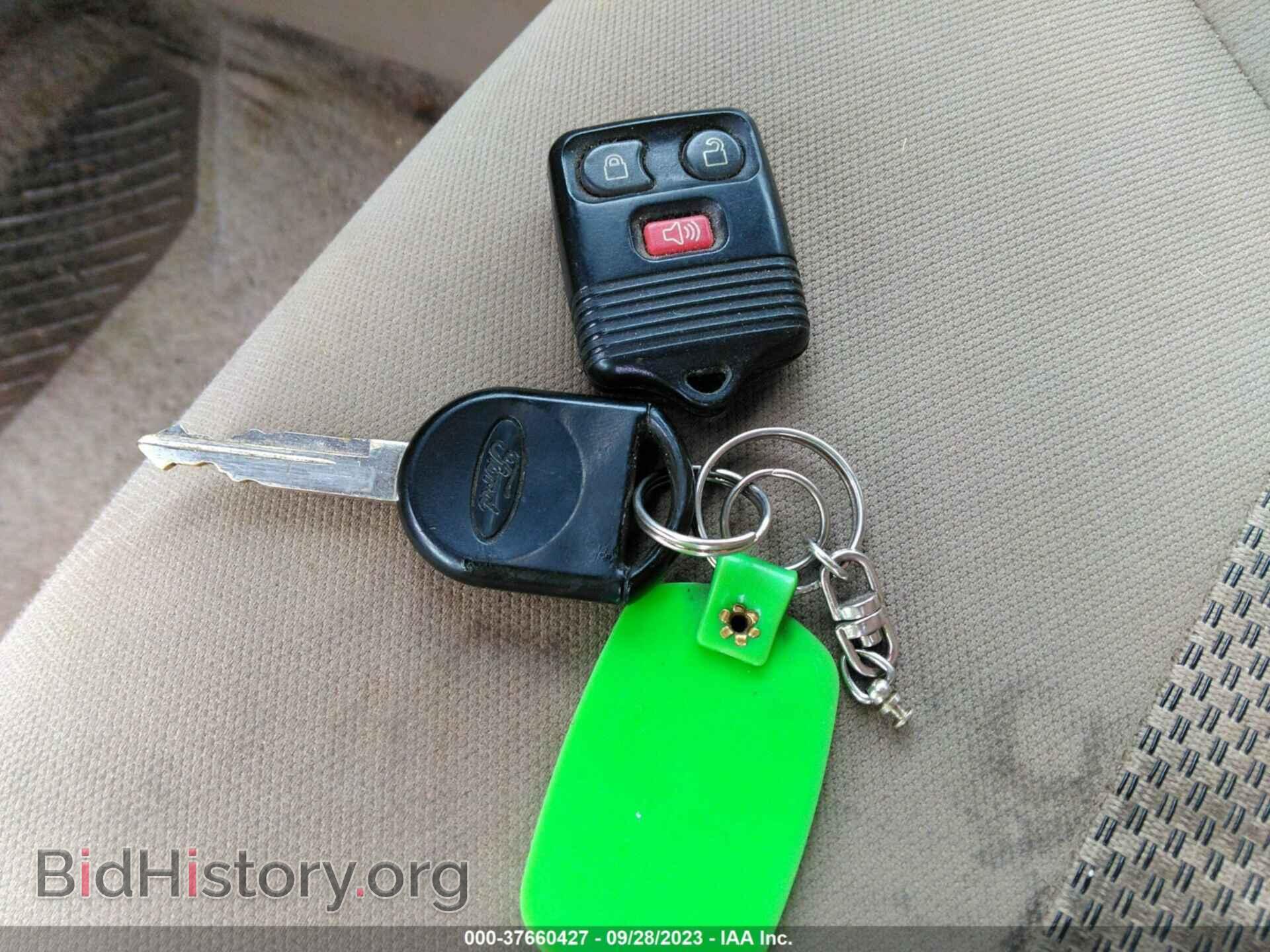 2006 FORD ESCAPE - VIN: 1FMYU93176KD02202 - Фото 11