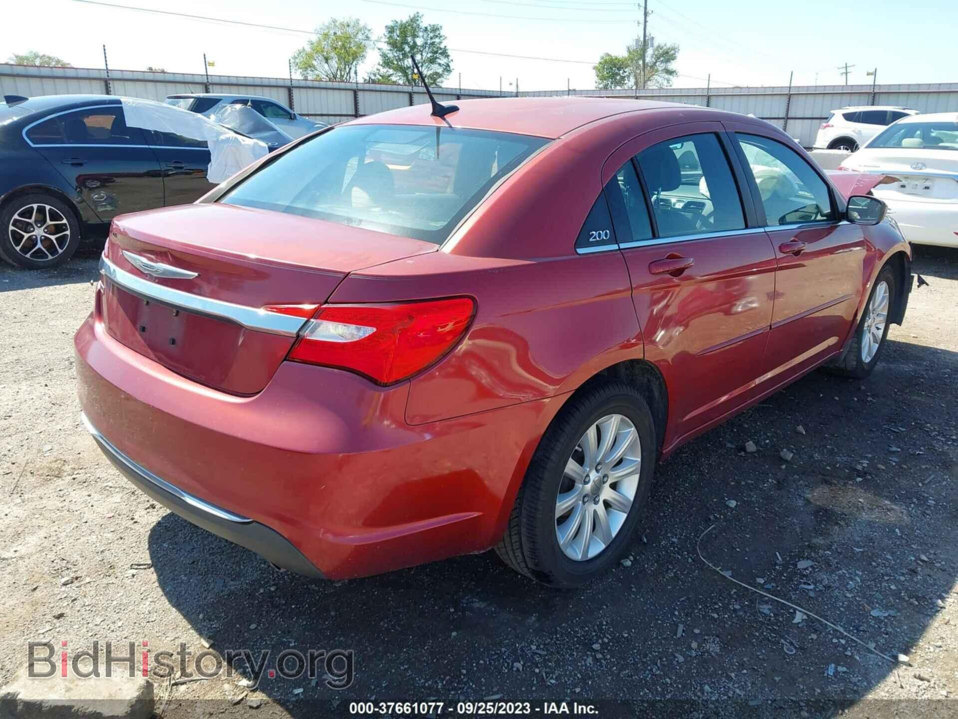 2012 CHRYSLER 200 - VIN: 1C3CCBBG8CN135443 - Фото 4