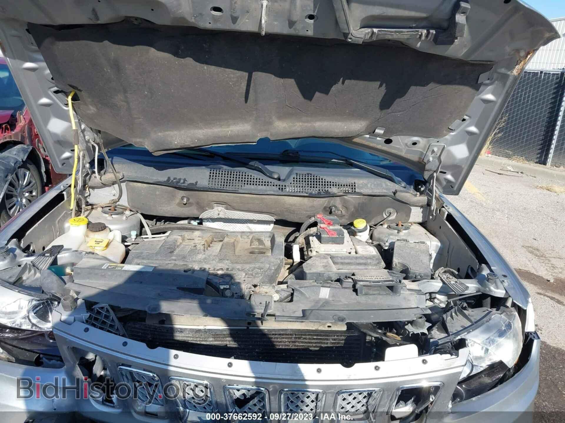 2014 JEEP COMPASS - VIN: 1C4NJCEB2ED737568 - Фото 10