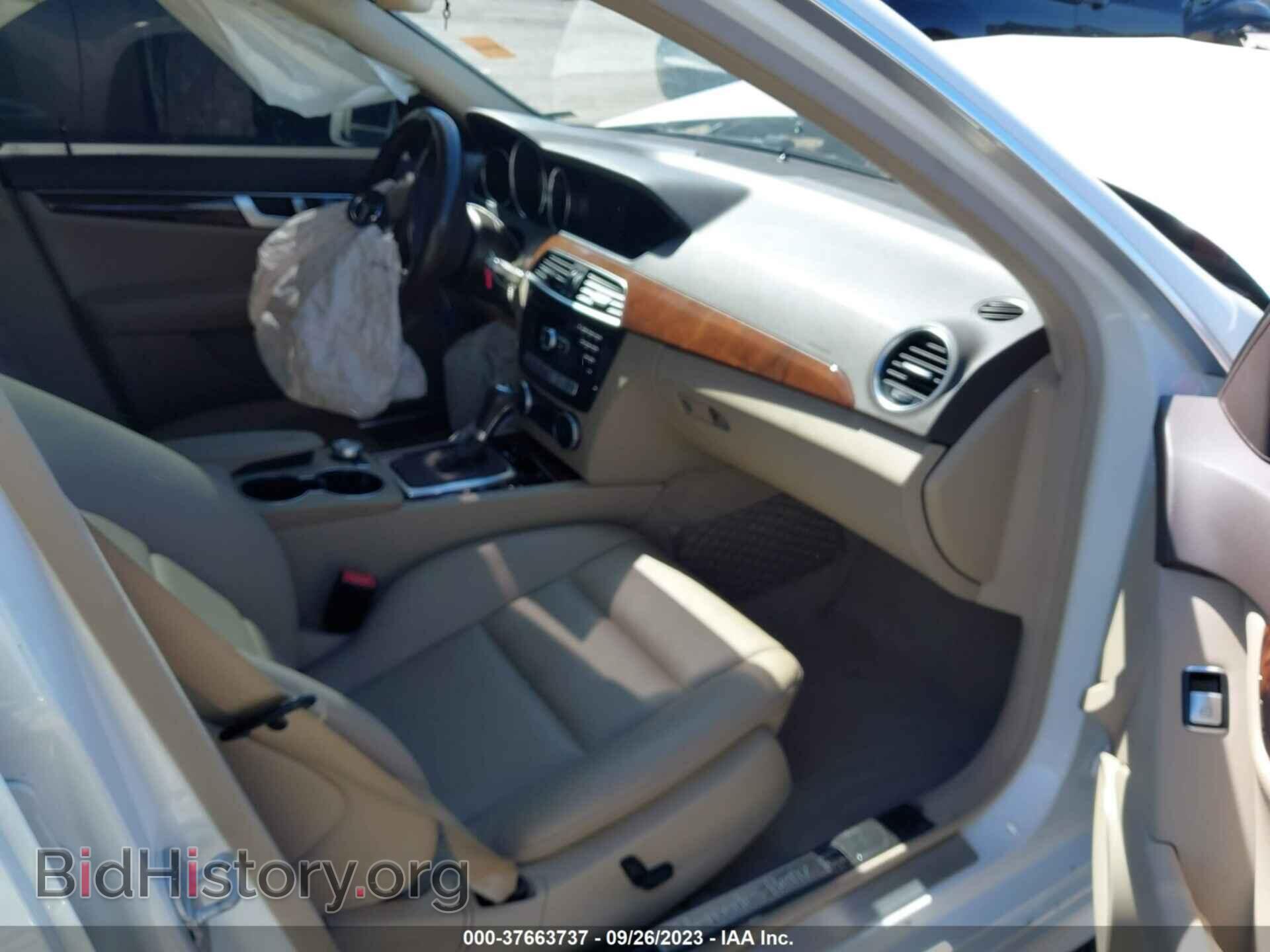 2014 MERCEDES-BENZ C-CLASS - VIN: WDDGF4HBXEA936693 - Фото 5