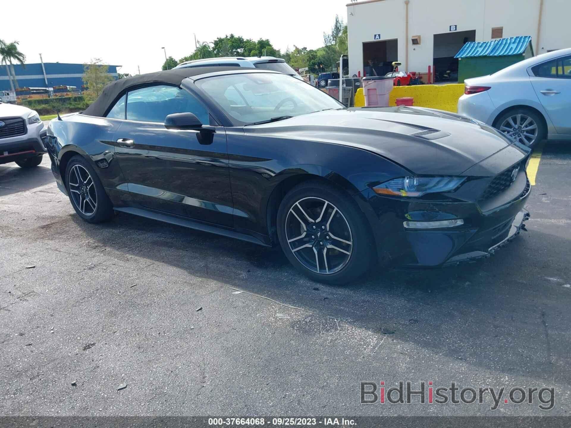 Photo 1FATP8UH7M5101204 - FORD MUSTANG 2021