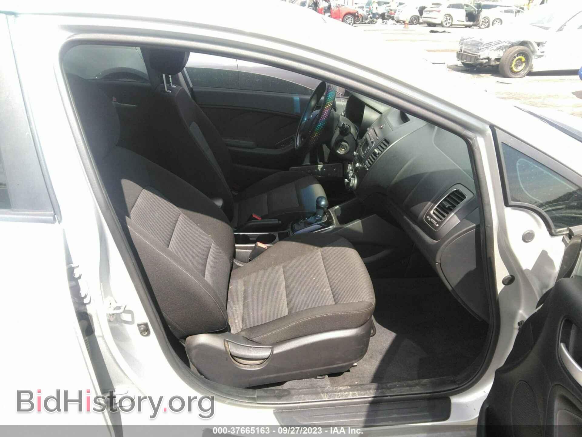 2017 KIA FORTE - VIN: 3KPFK4A75HE071009 - Фото 5