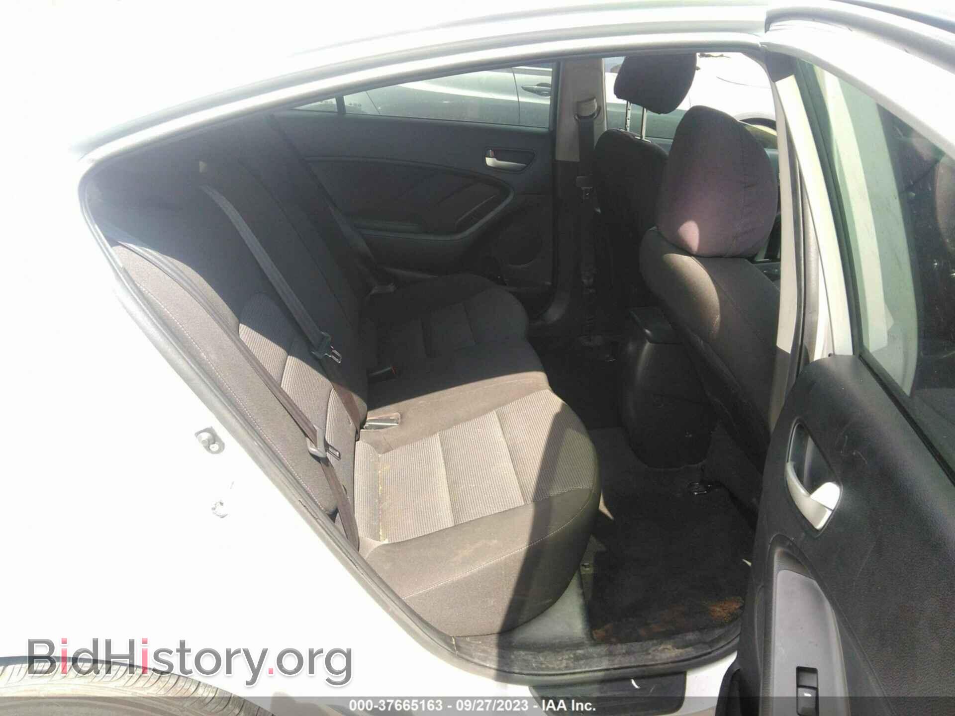 2017 KIA FORTE - VIN: 3KPFK4A75HE071009 - Фото 8
