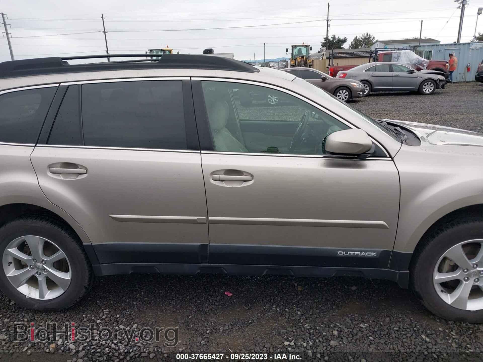 2014 SUBARU OUTBACK - VIN: 4S4BRBLC1E3202895 - Фото 14