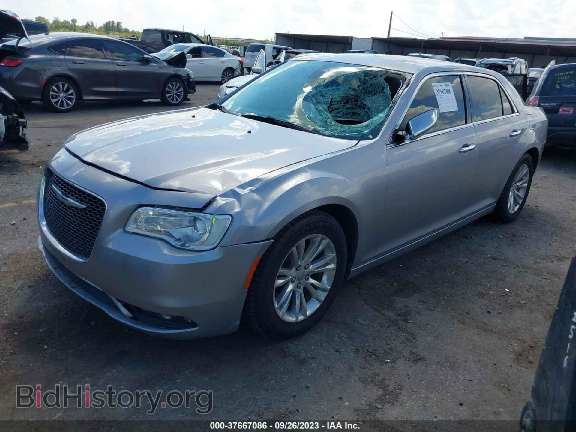 2016 CHRYSLER 300 - VIN: 2C3CCAEG5GH190341 - Photo 2