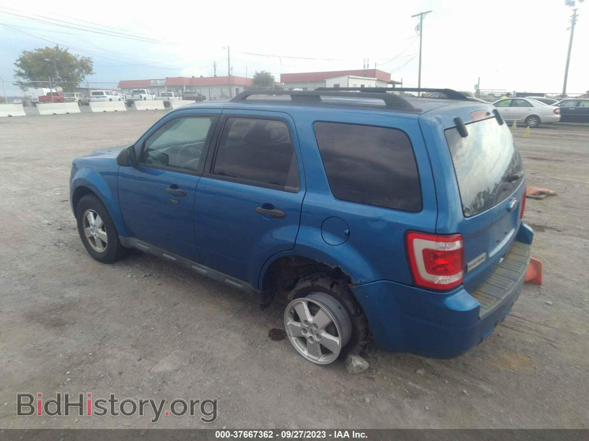 2011 FORD ESCAPE - VIN: 1FMCU0D75BKB12790 - Photo 3