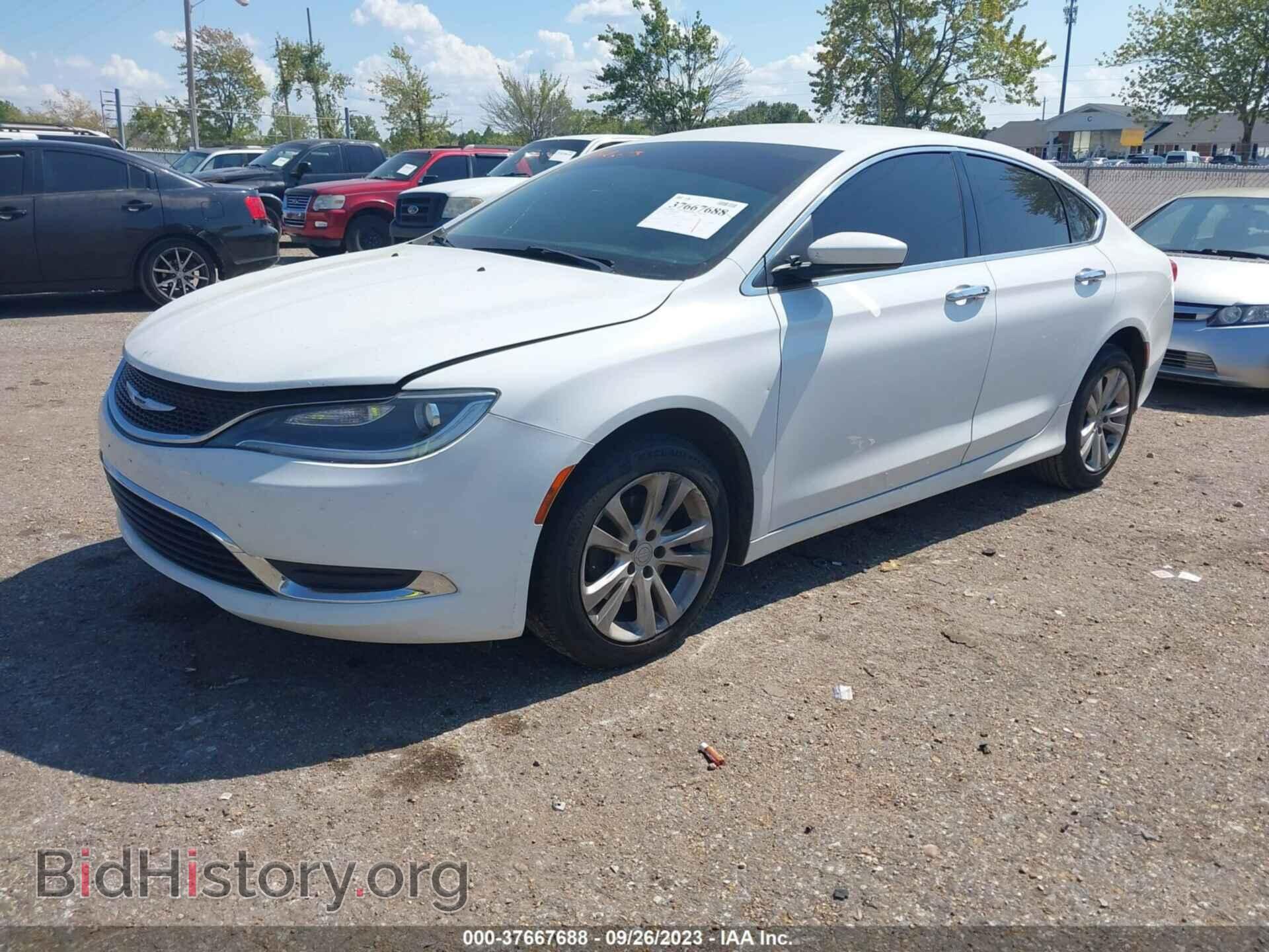 2015 CHRYSLER 200 - VIN: 1C3CCCAB0FN720307 - Фото 2