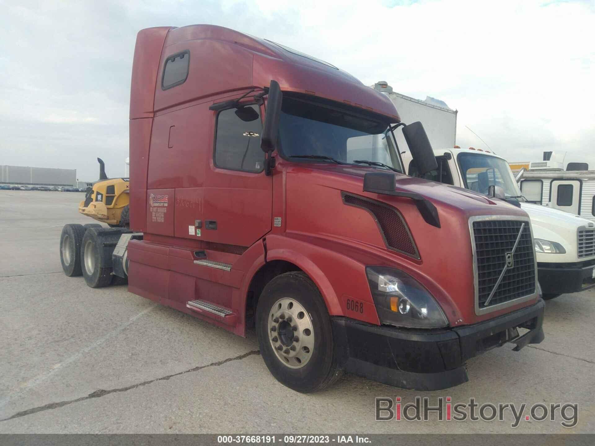 Photo 4V4NC9EH9DN146068 - VOLVO VN 2013