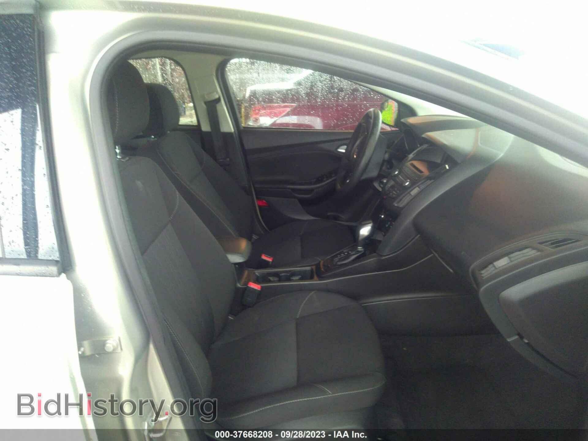 2016 FORD FOCUS - VIN: 1FADP3F22GL330745 - Photo 5