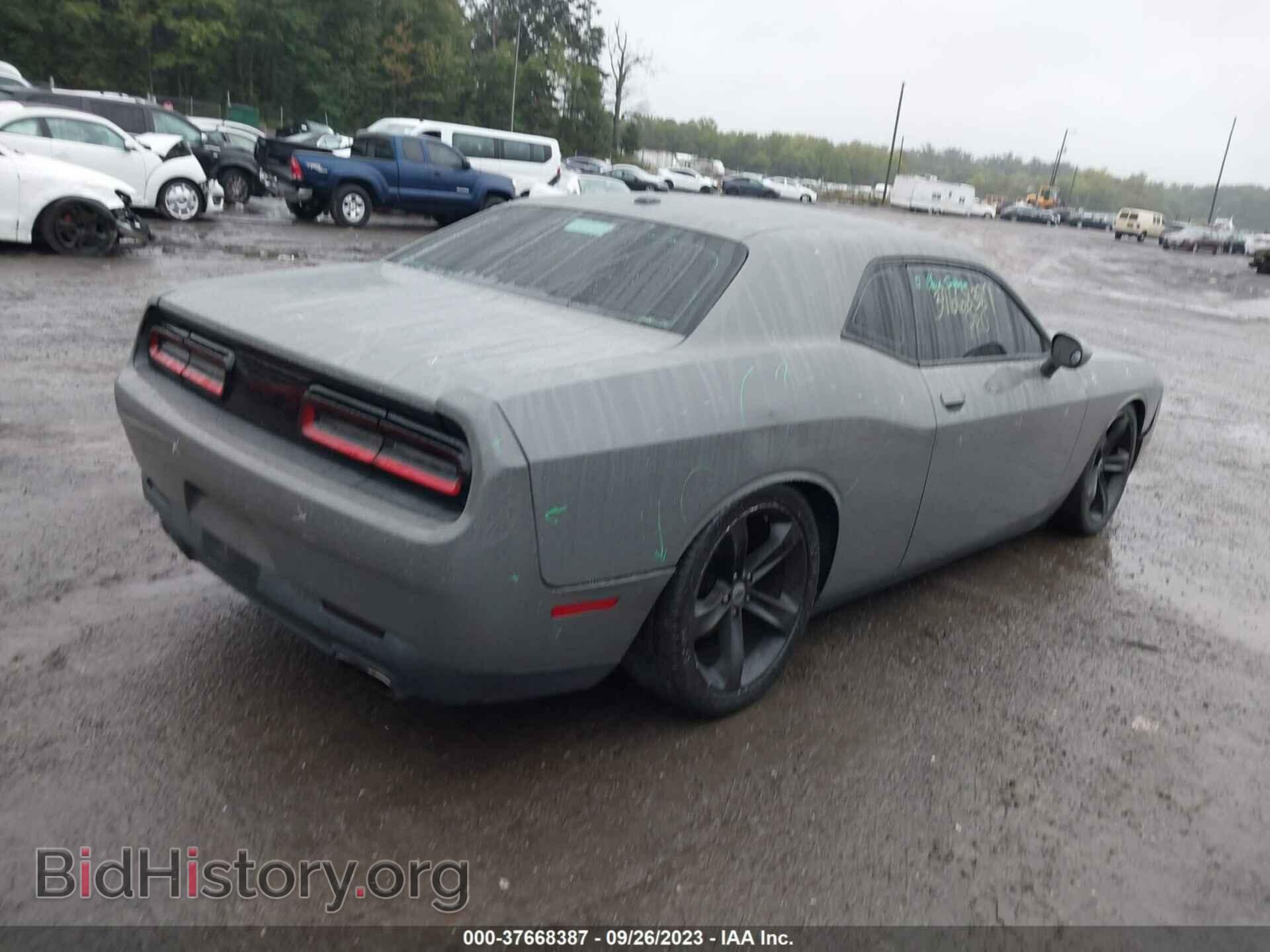 2017 DODGE CHALLENGER - VIN: 2C3CDZAG2HH550328 - Фото 4