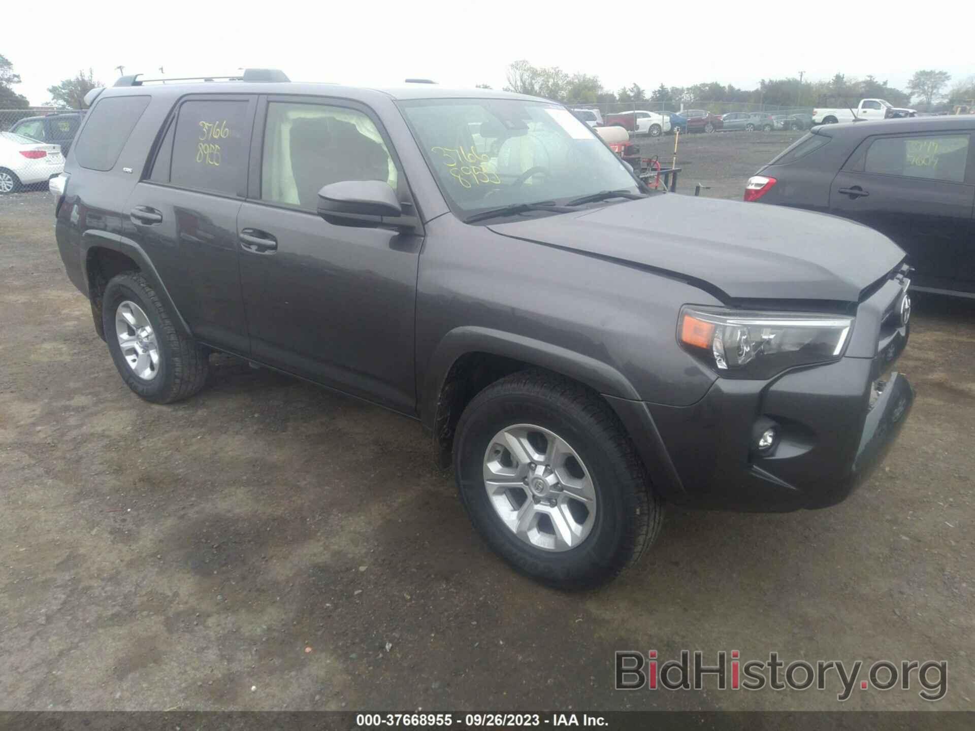 Фотография JTEEU5JR8N5266859 - TOYOTA 4RUNNER 2022