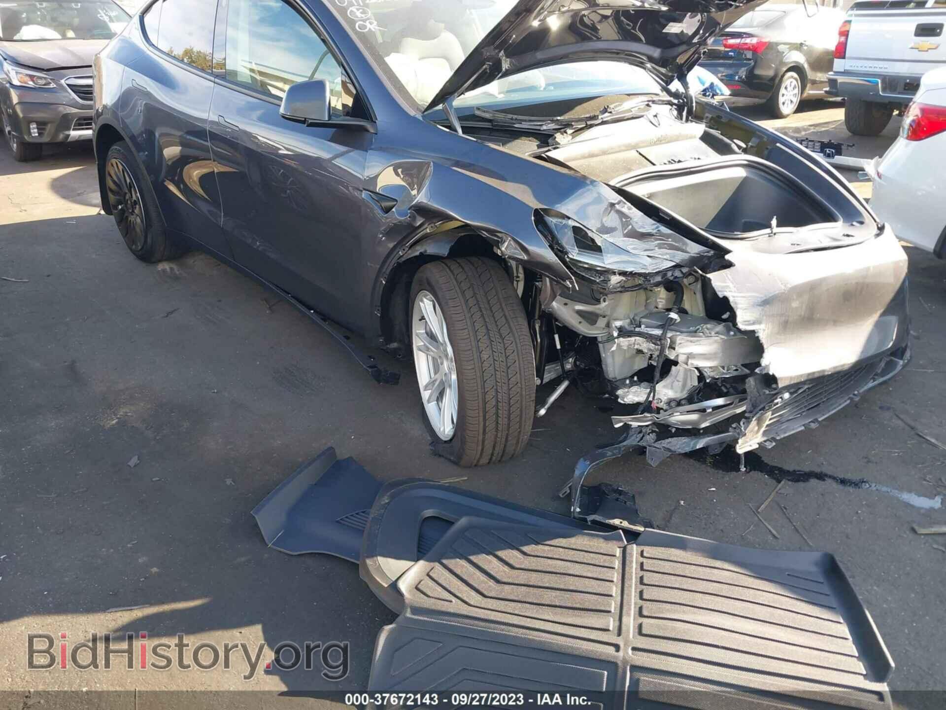 2023 TESLA MODEL Y - VIN: 7SAYGDEE8PF877943 - Photo 11