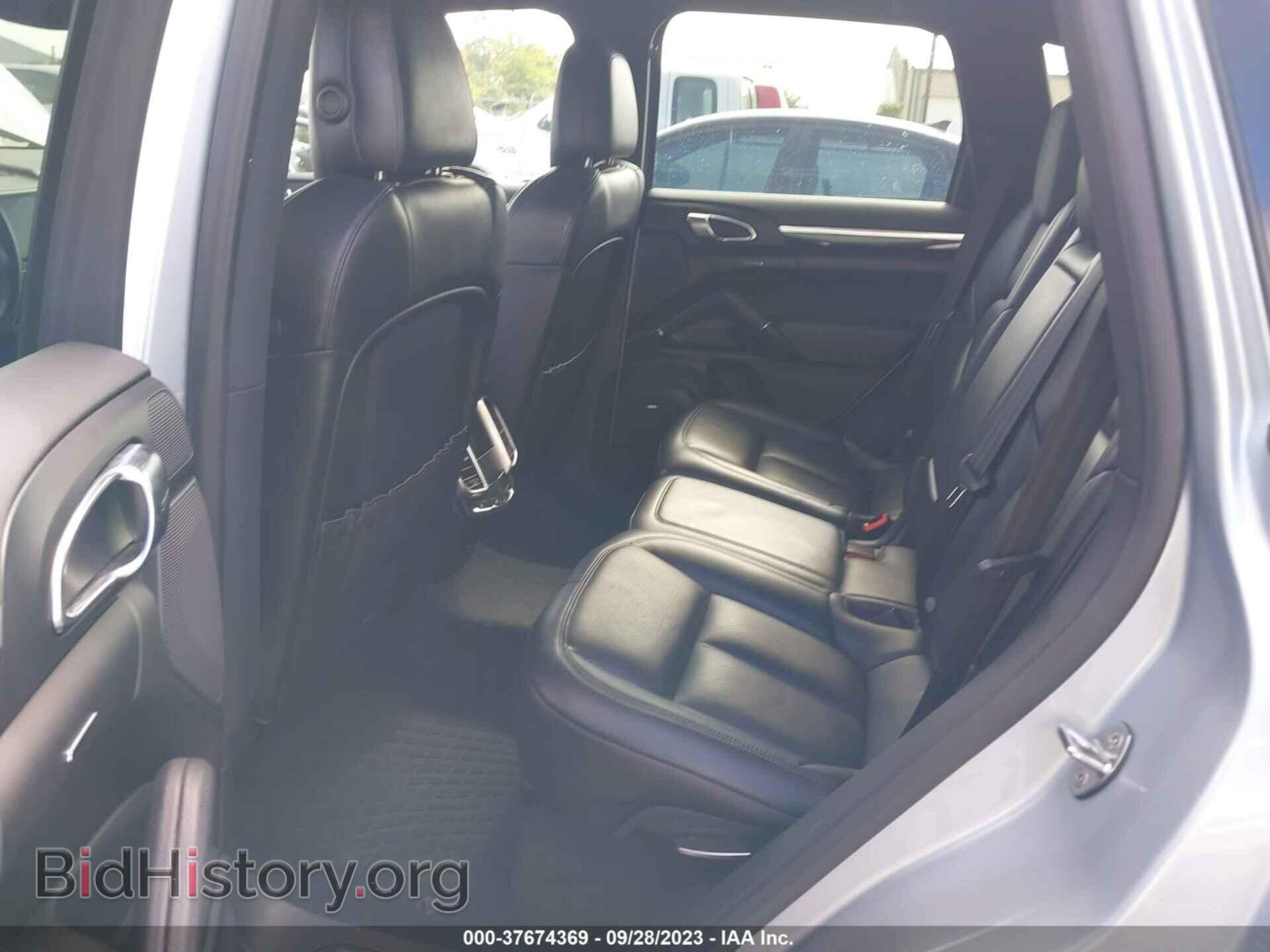 2017 PORSCHE CAYENNE - VIN: WP1AA2A25HKA85042 - Фото 8