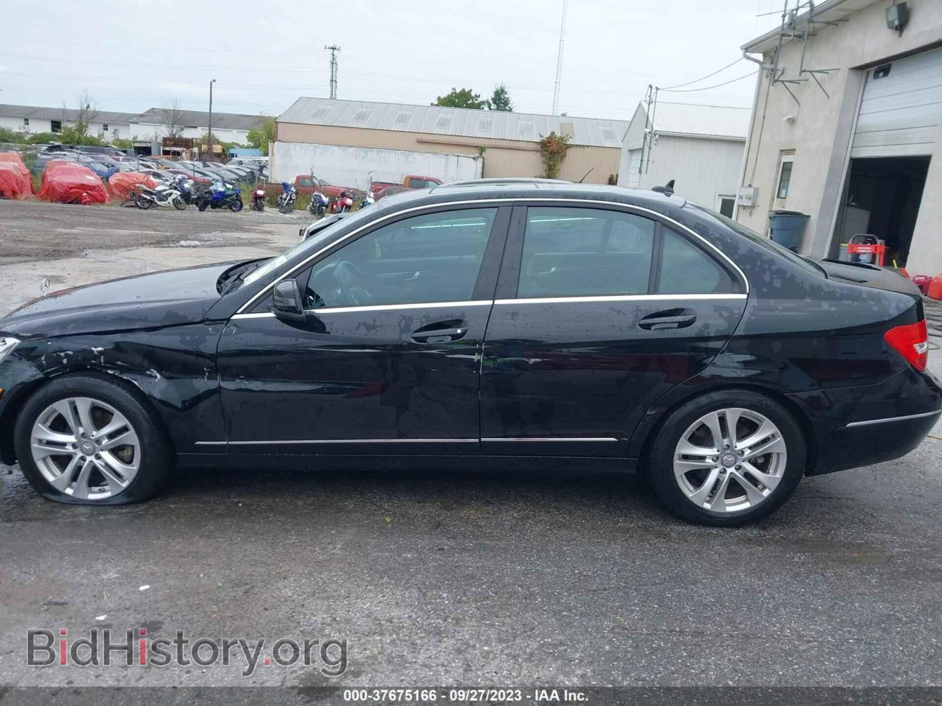 2012 MERCEDES-BENZ C-CLASS - VIN: WDDGF8BB6CF856565 - Фото 14