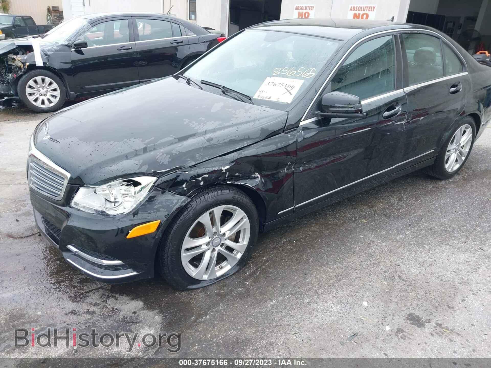 2012 MERCEDES-BENZ C-CLASS - VIN: WDDGF8BB6CF856565 - Фото 6