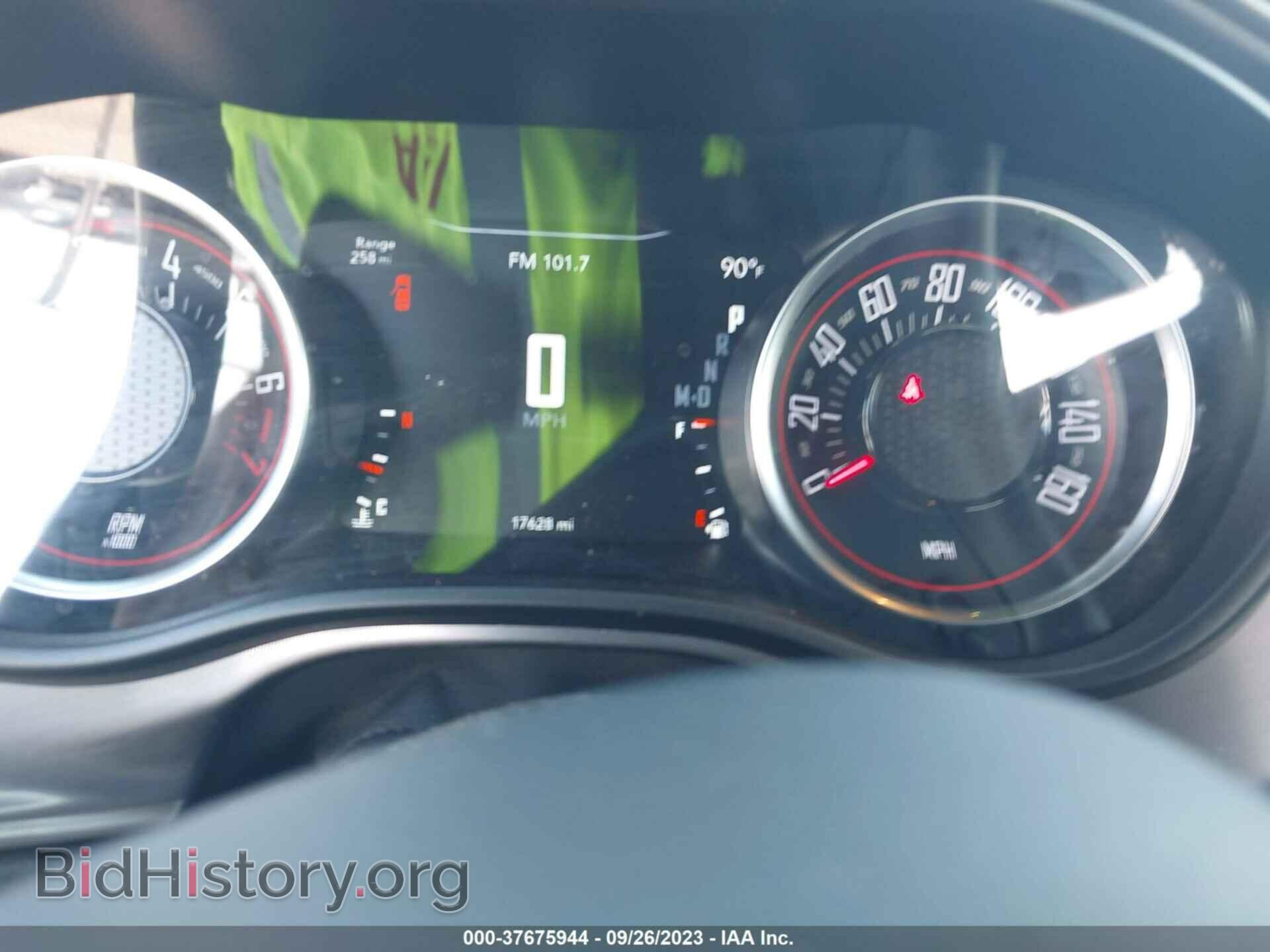 2023 DODGE CHALLENGER - VIN: 2C3CDZAG2PH526268 - Фото 7