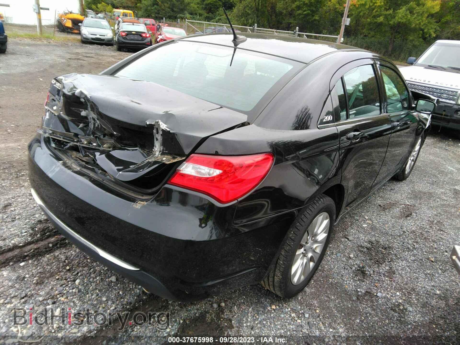 2013 CHRYSLER 200 - VIN: 1C3CCBAG8DN736273 - Фото 4