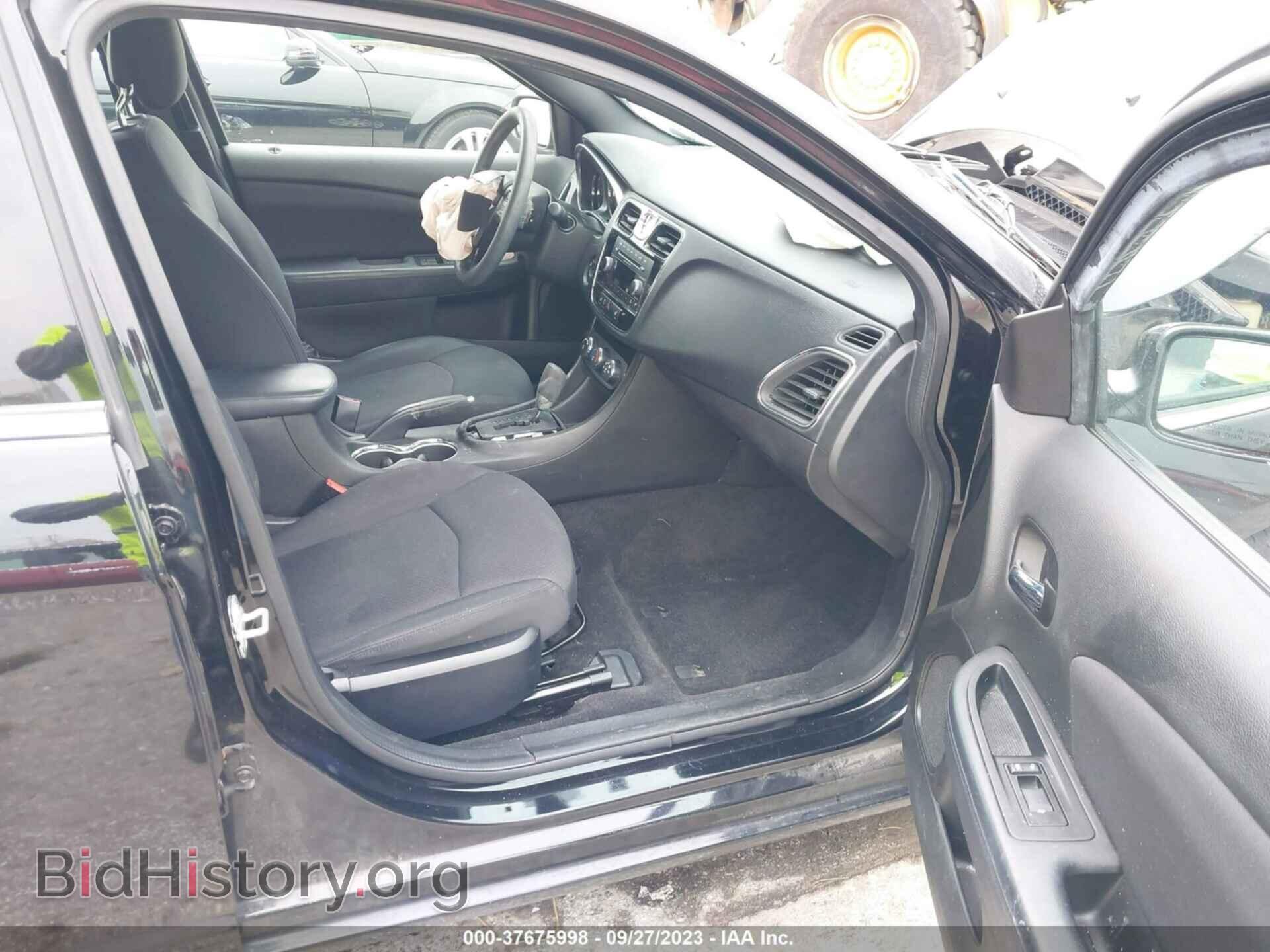 2013 CHRYSLER 200 - VIN: 1C3CCBAG8DN736273 - Фото 5