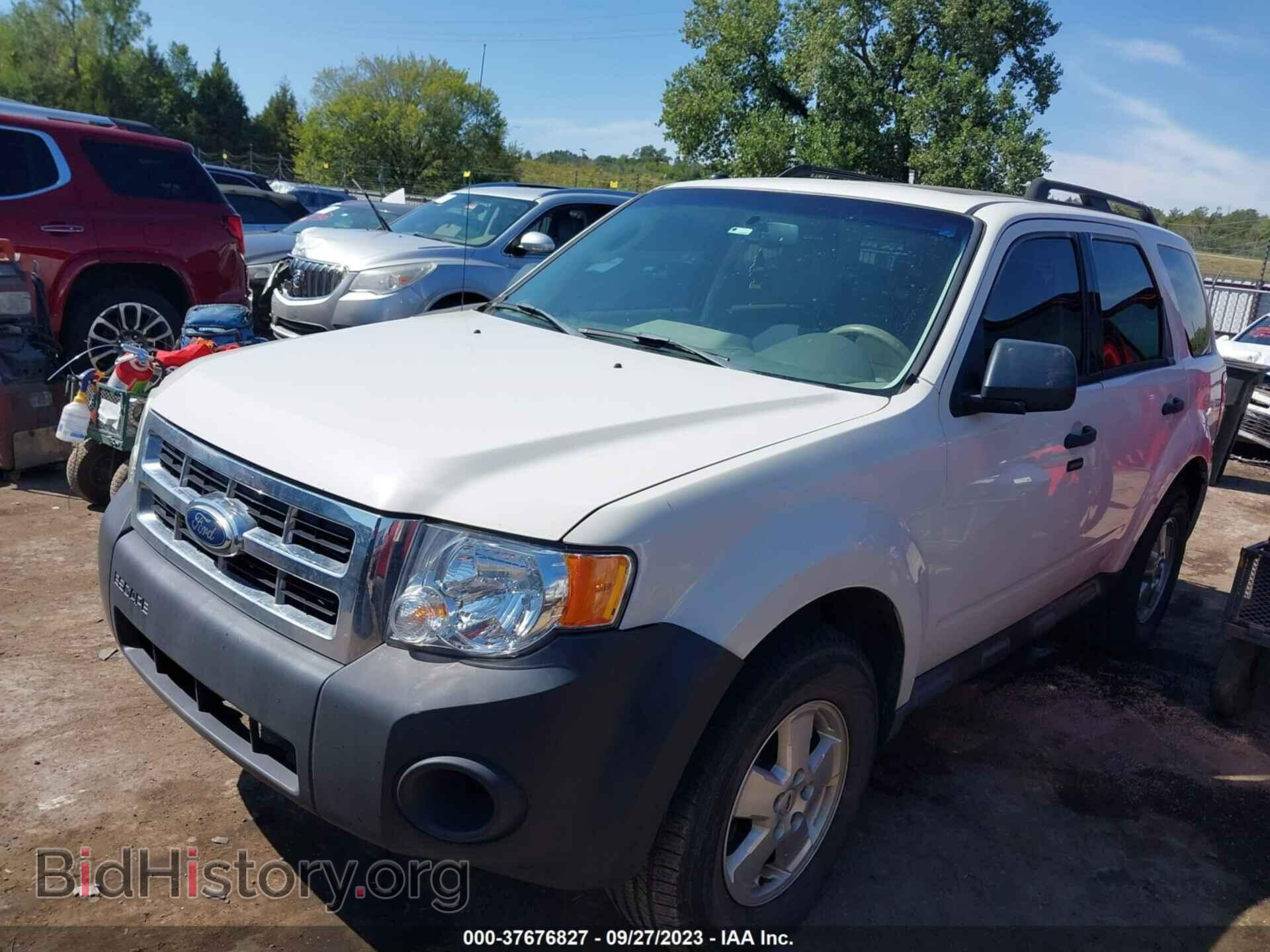 2012 FORD ESCAPE - VIN: 1FMCU0DG0CKA50846 - Фото 2