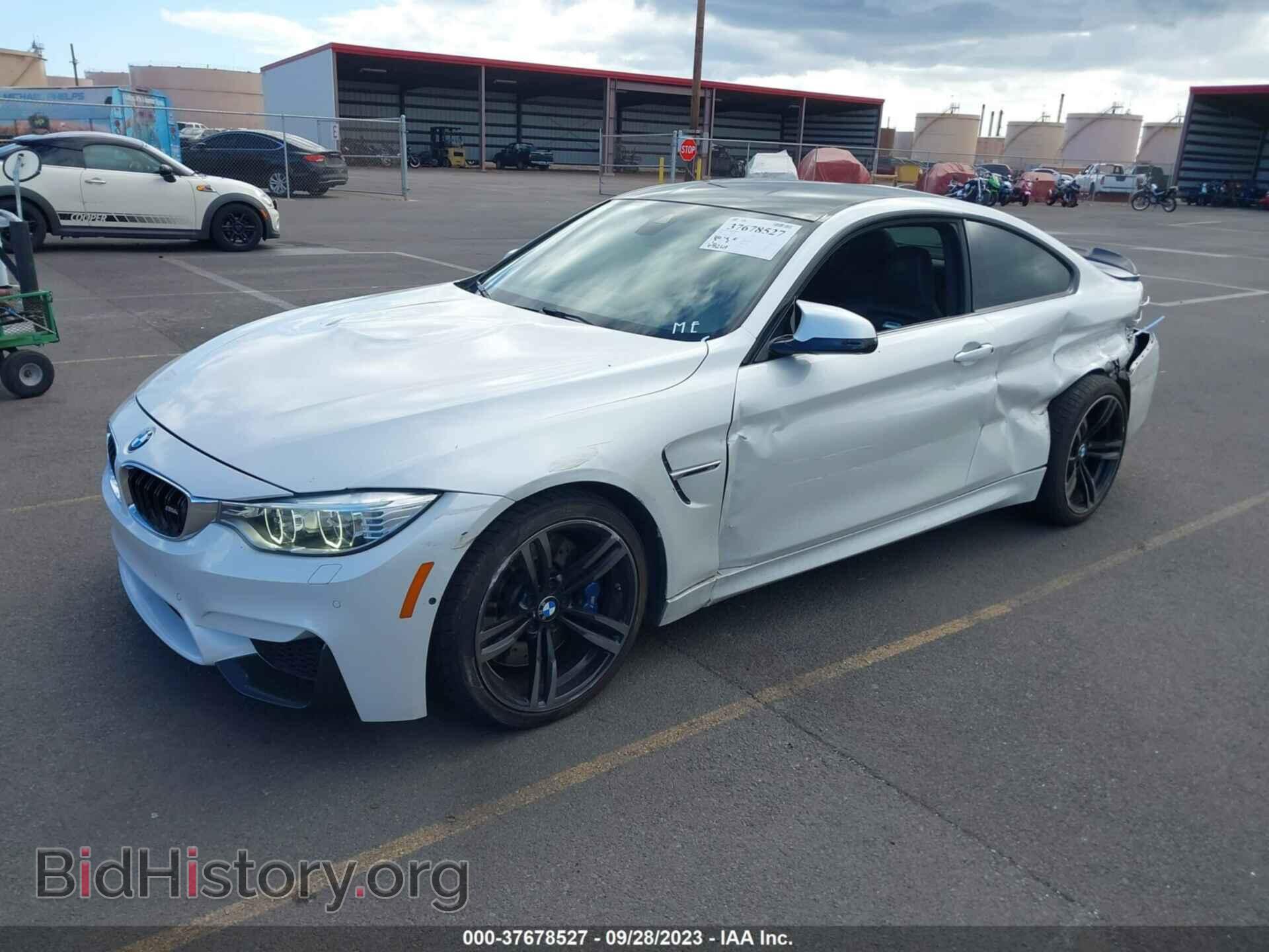 2016 BMW M4 - VIN: WBS3R9C57GK335732 - Фото 2