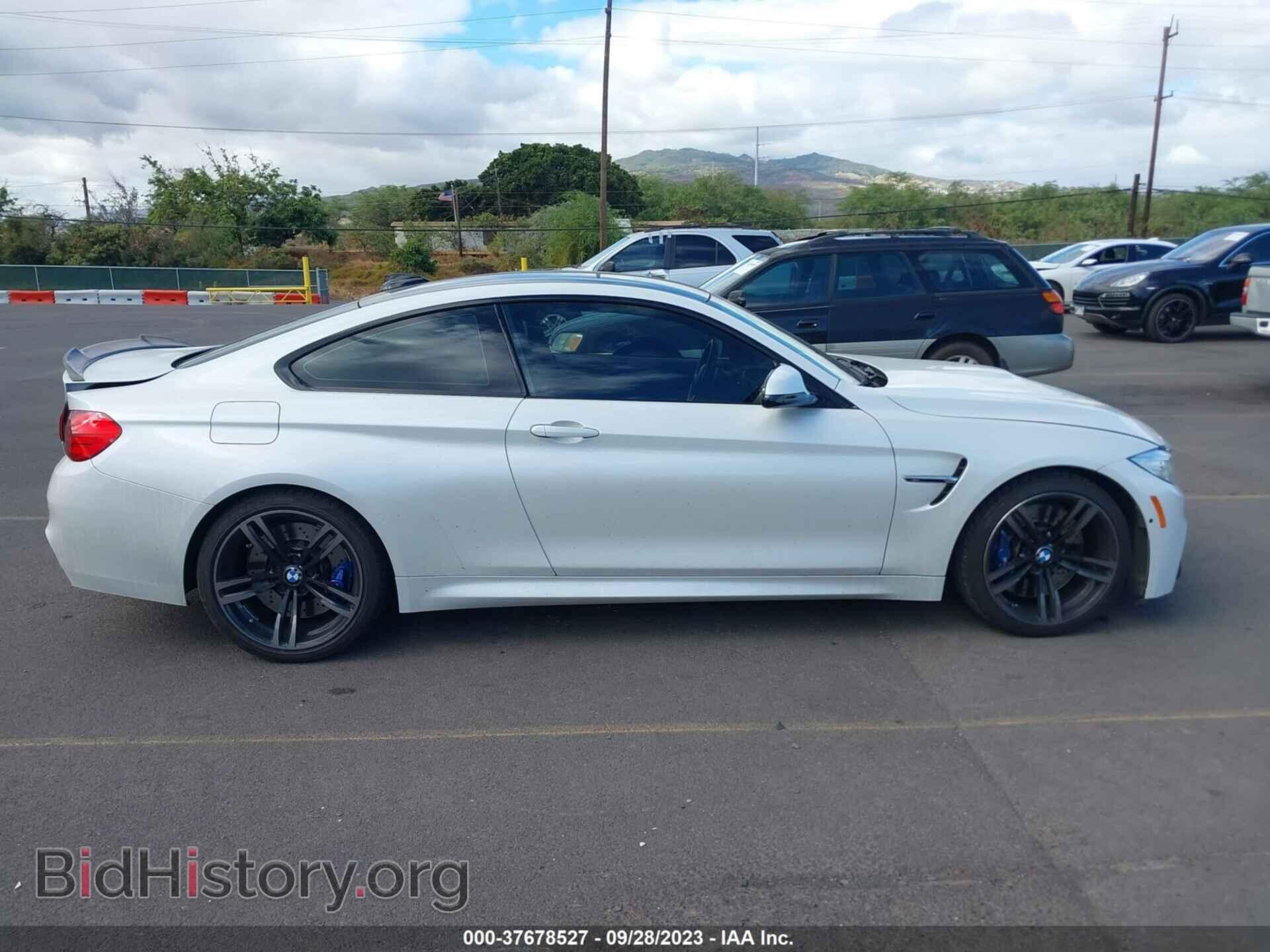 2016 BMW M4 - VIN: WBS3R9C57GK335732 - Фото 13