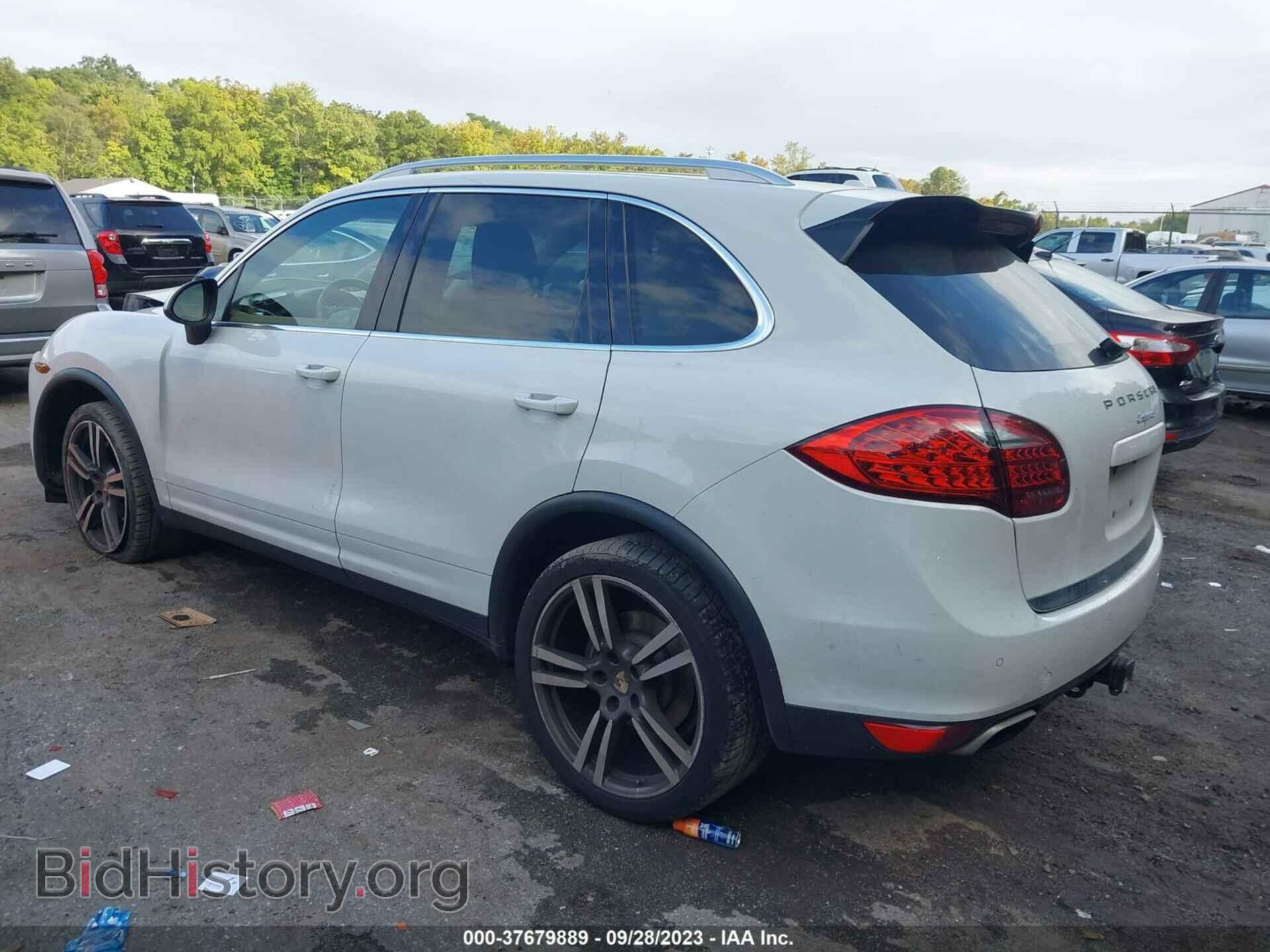 2012 PORSCHE CAYENNE - VIN: WP1AA2A23CLA11573 - Фото 3