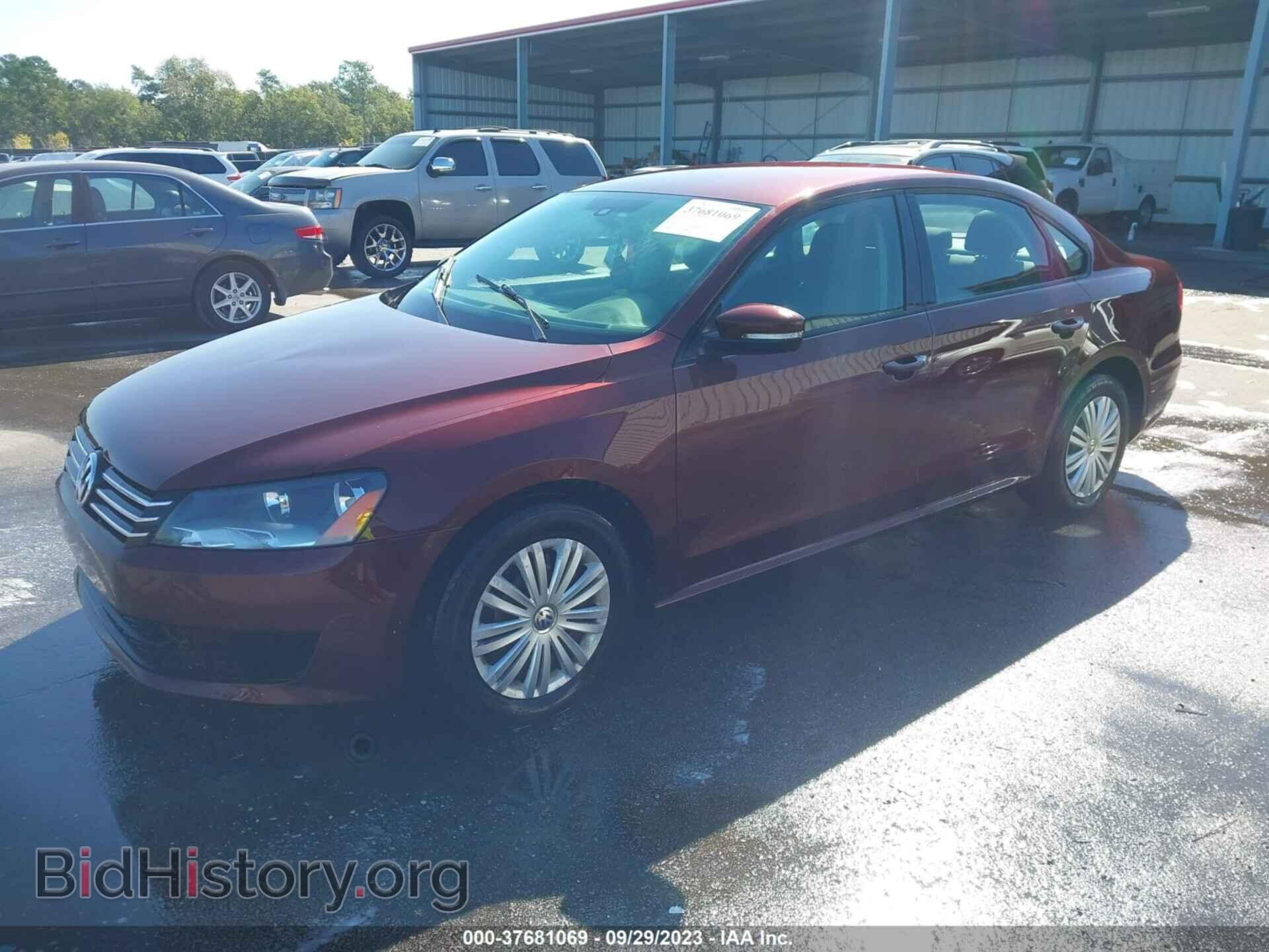 2014 VOLKSWAGEN PASSAT - VIN: 1VWAP7A36EC003585 - Photo 2