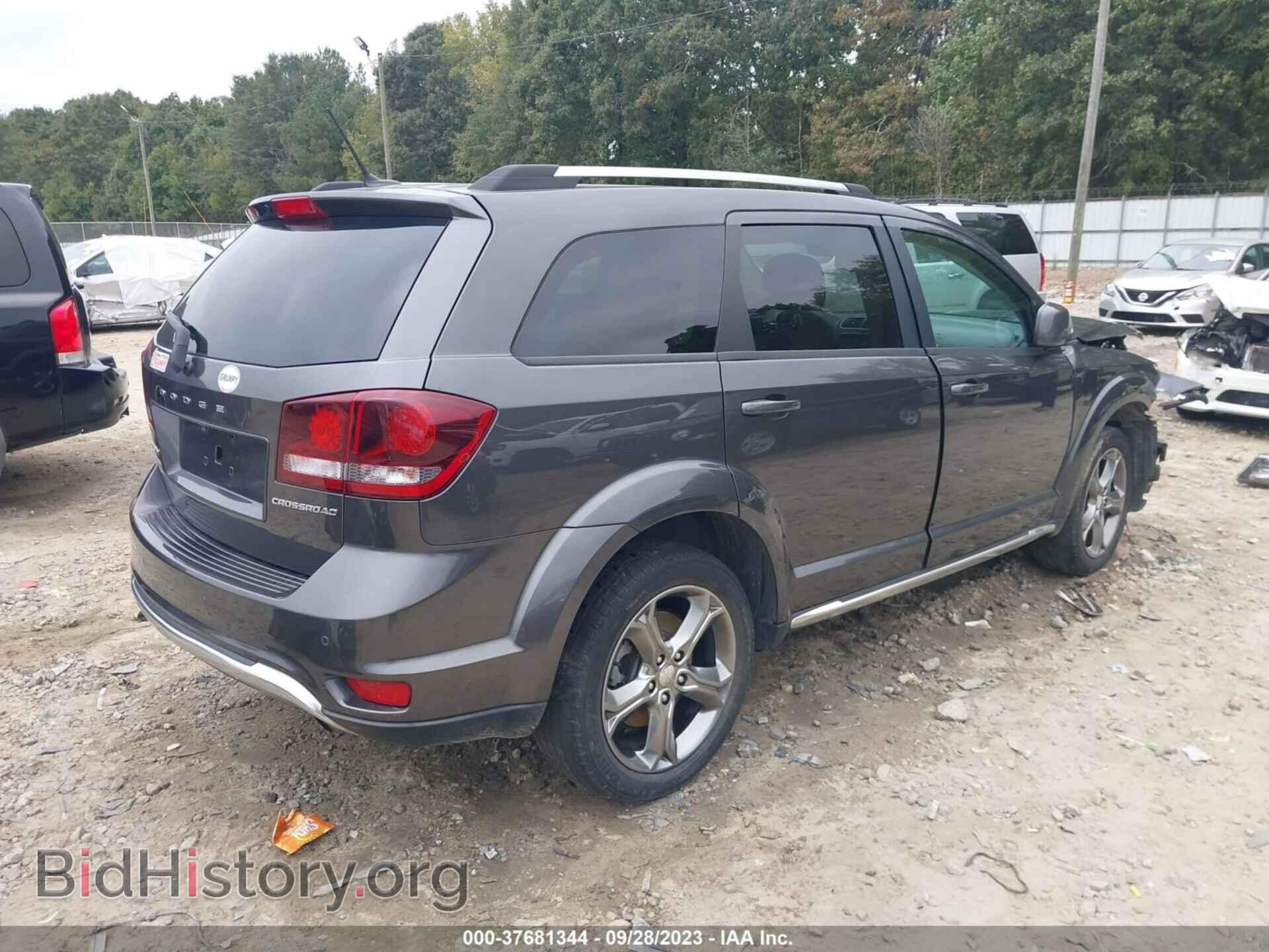 2017 DODGE JOURNEY - VIN: 3C4PDCGB4HT607884 - Фото 4