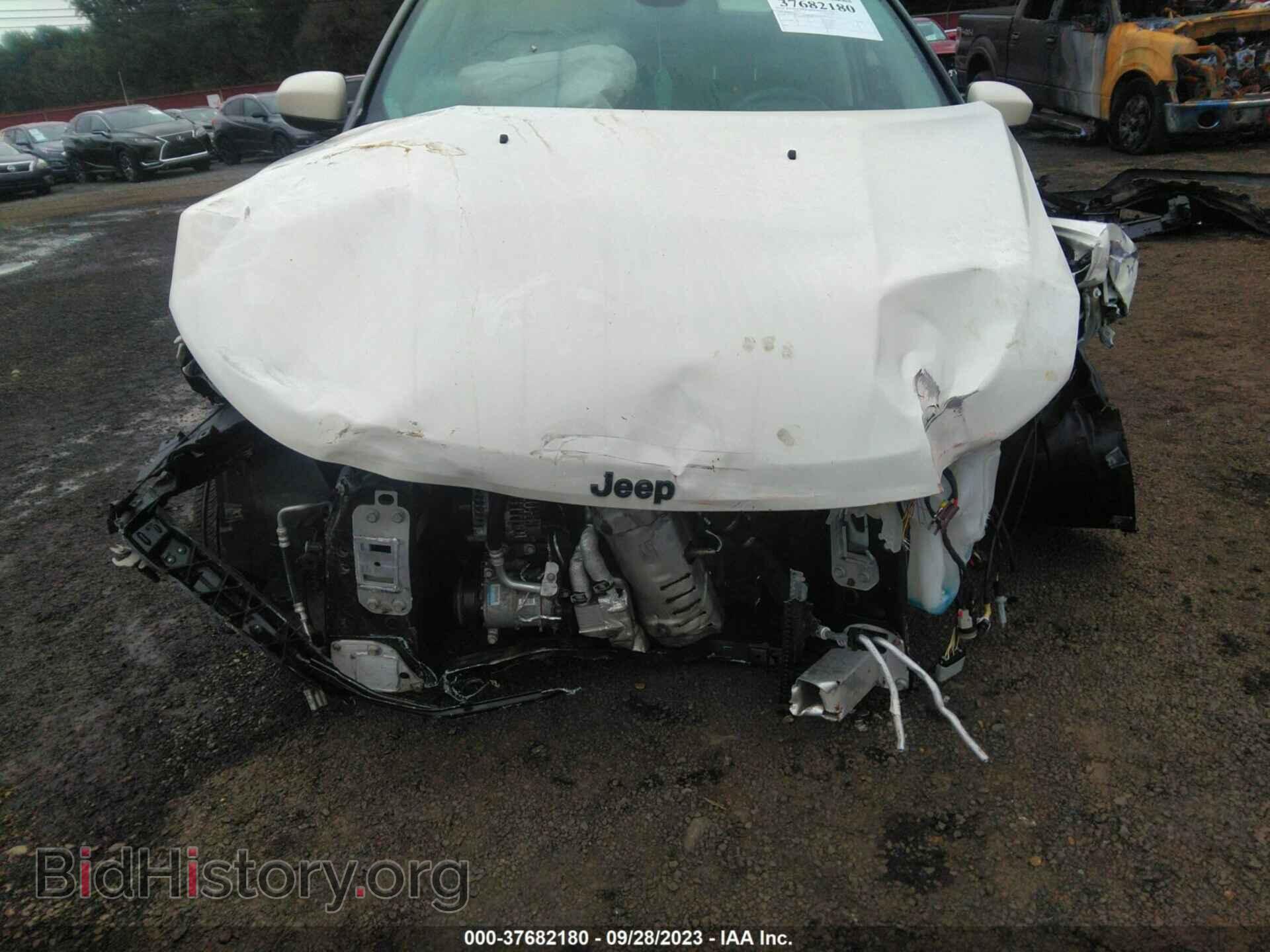 2018 JEEP COMPASS - VIN: 3C4NJDBB2JT453467 - Фото 6
