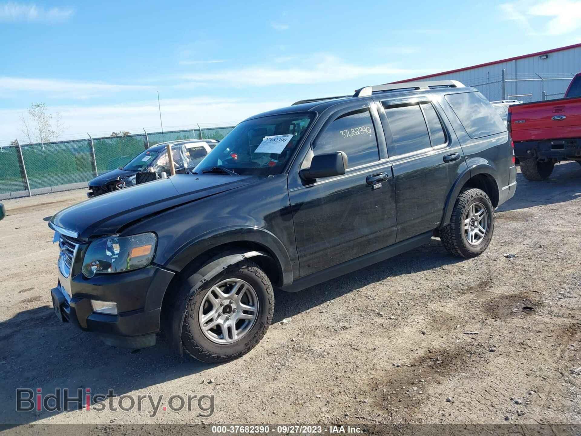 2010 FORD EXPLORER - VIN: 1FMEU7DE8AUA76449 - Фото 2