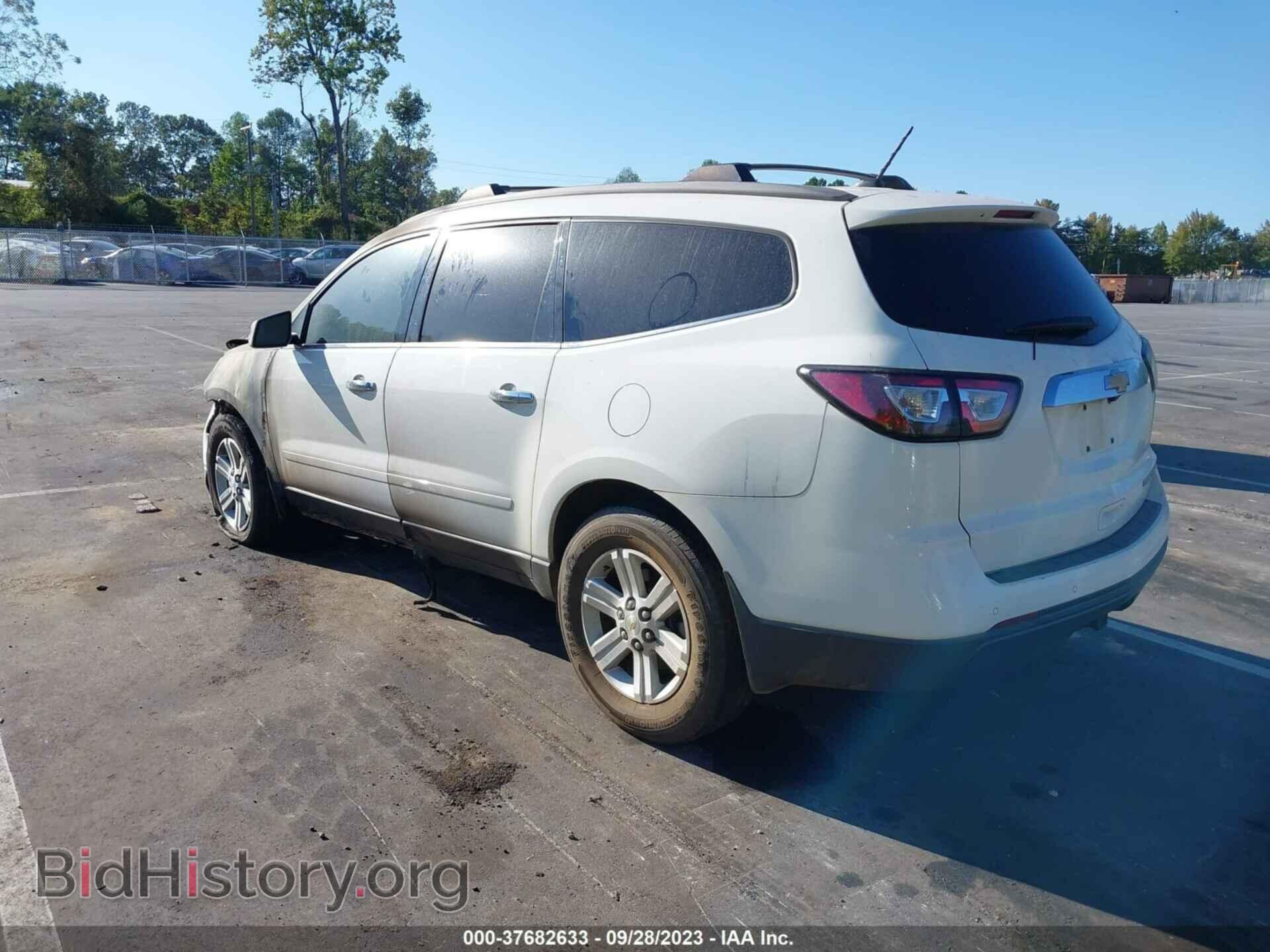 2013 CHEVROLET TRAVERSE - VIN: 1GNKRJKD2DJ162241 - Фото 3