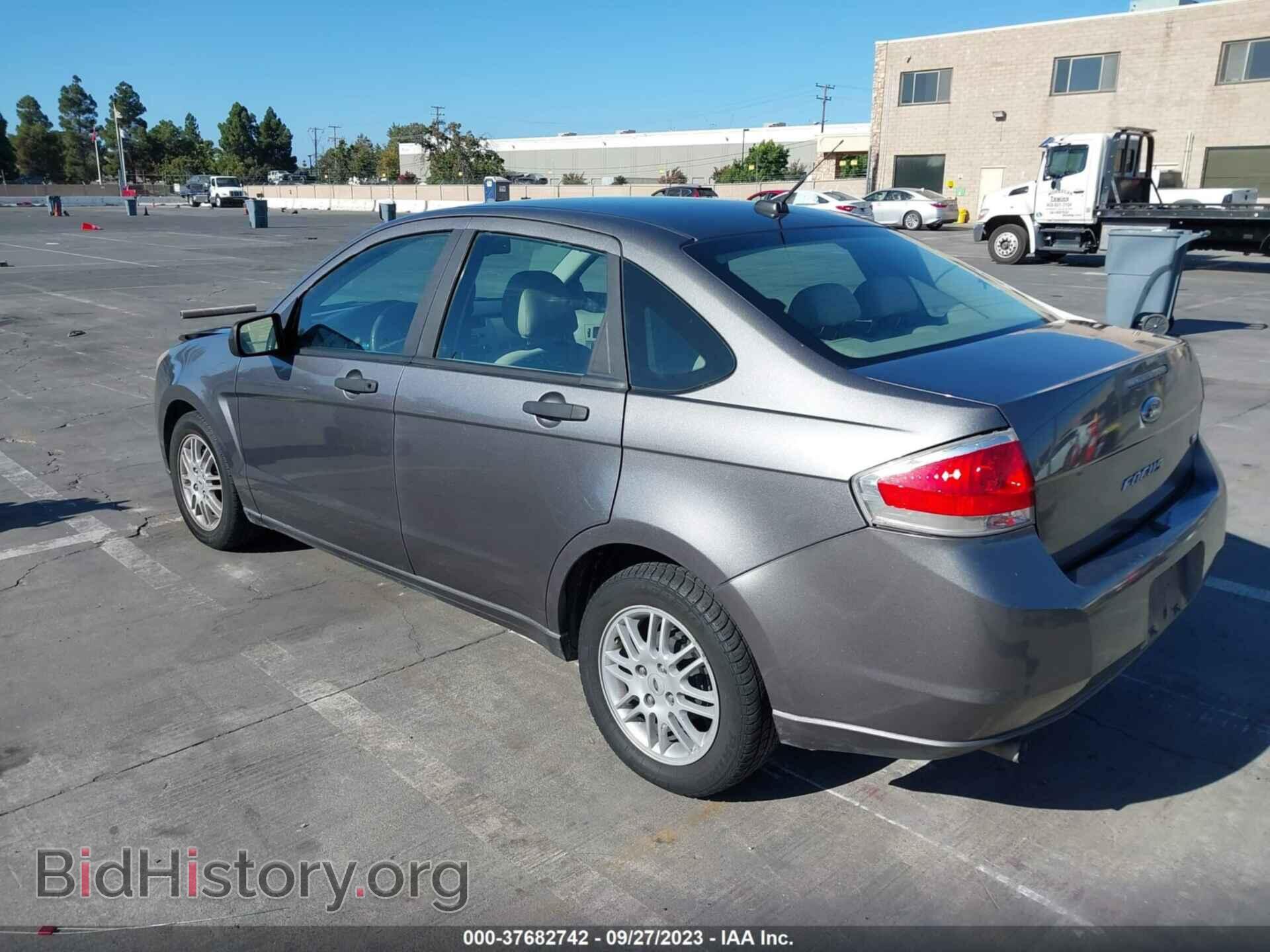 2011 FORD FOCUS - VIN: 1FAHP3FN8BW181549 - Photo 3