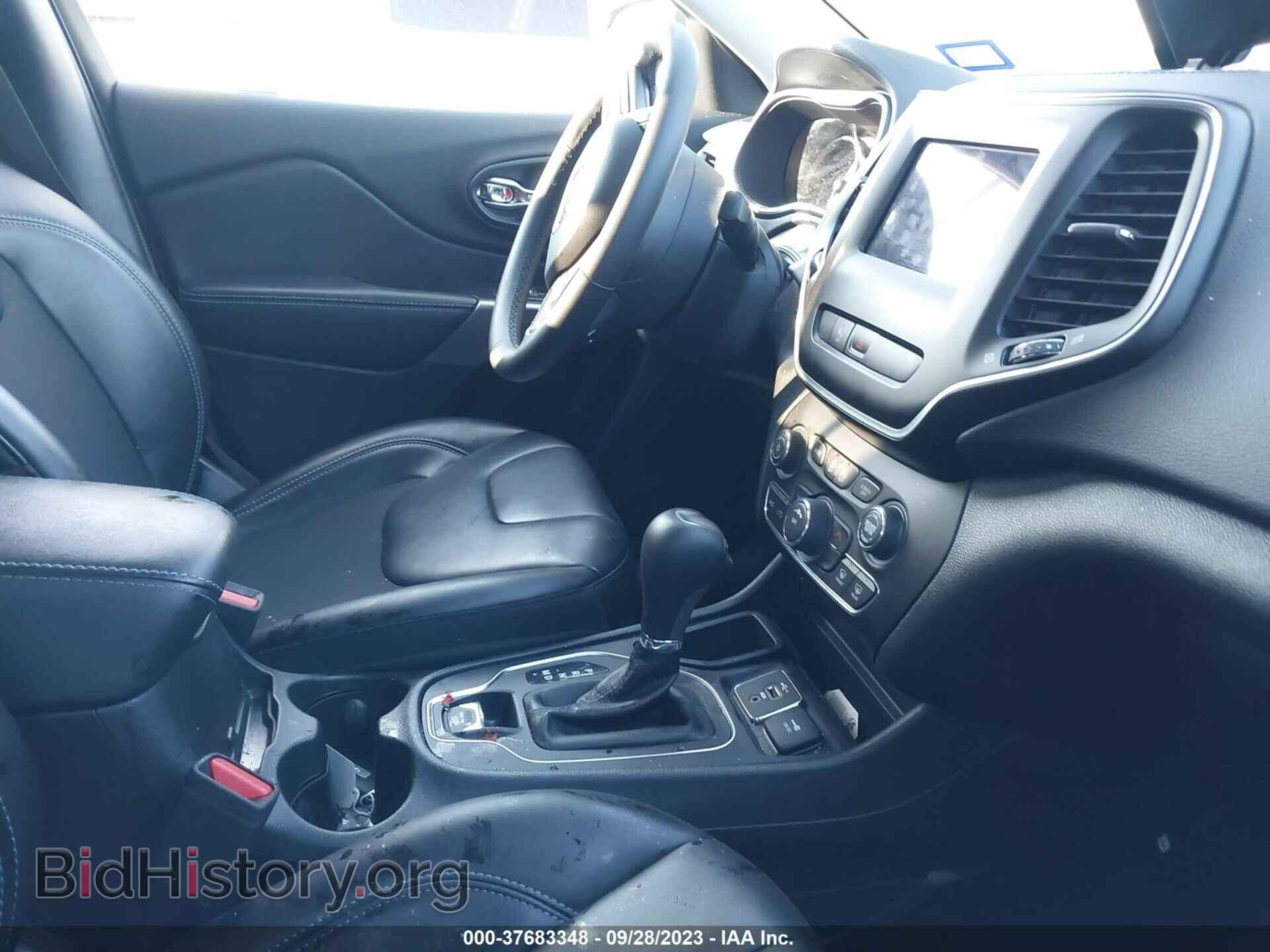 2020 JEEP CHEROKEE - VIN: 1C4PJLLB2LD556530 - Фото 5