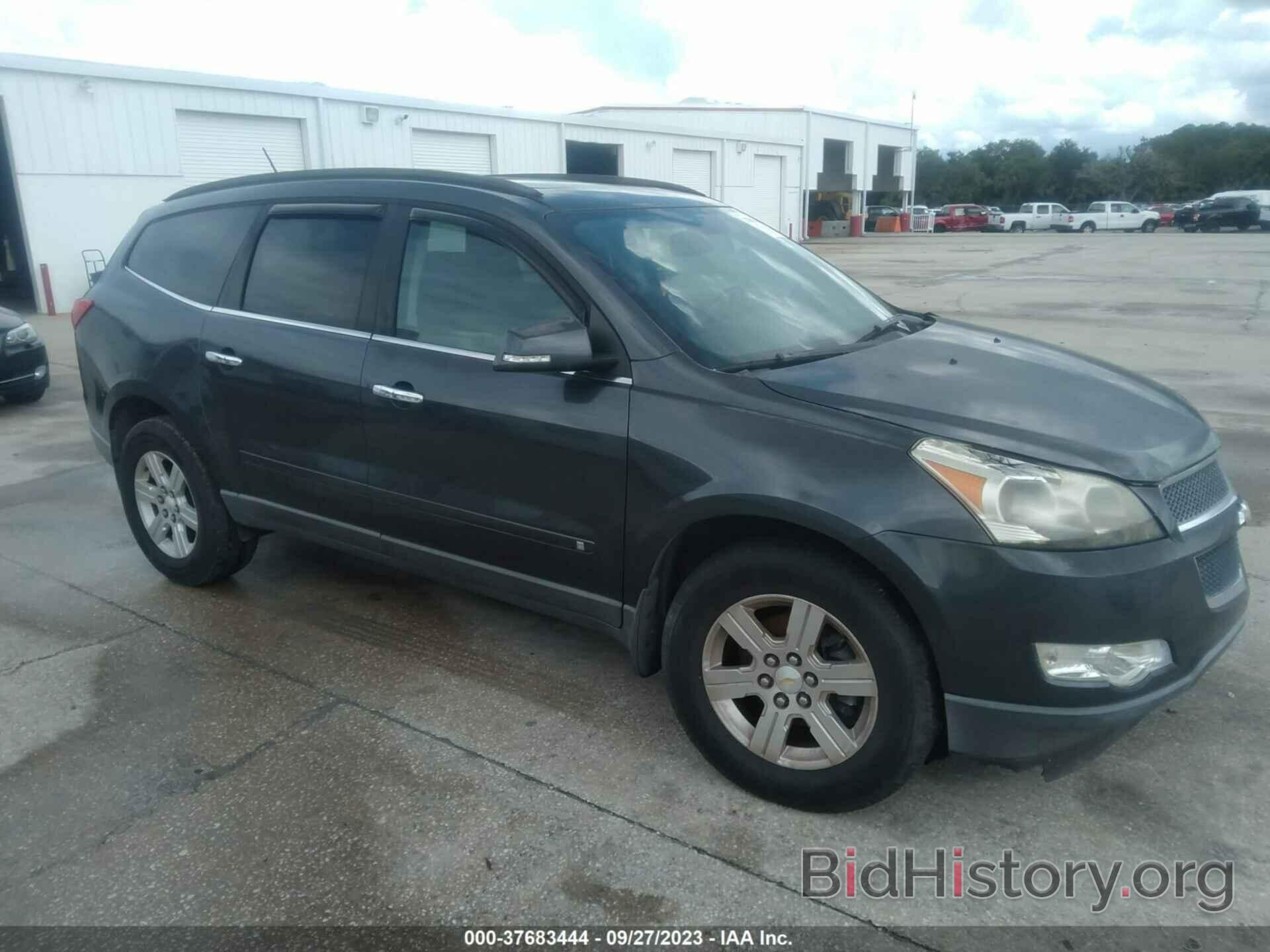 Photo 1GNLRGED7AS145752 - CHEVROLET TRAVERSE 2010