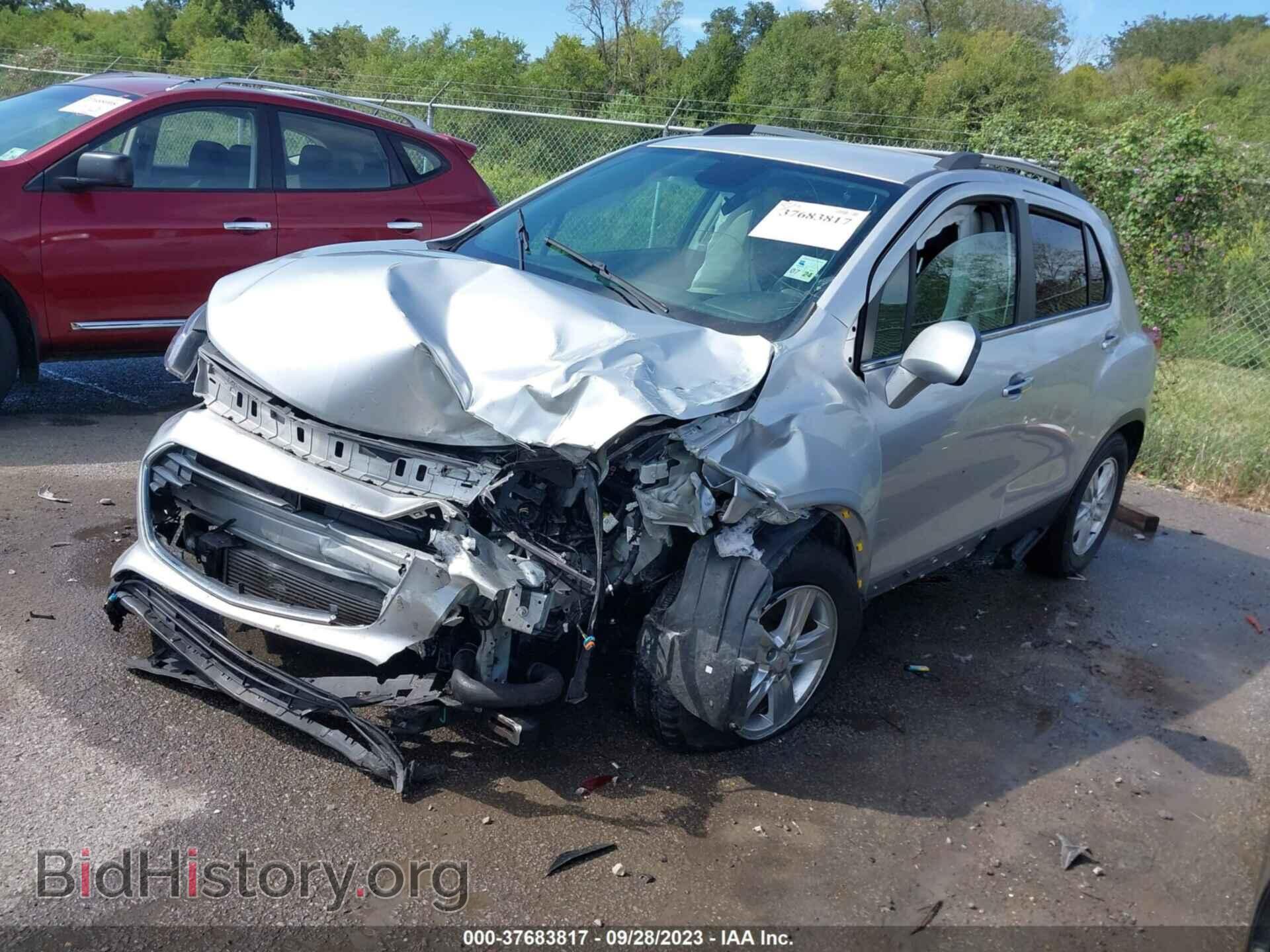 2018 CHEVROLET TRAX - VIN: KL7CJLSB0JB705703 - Фото 2