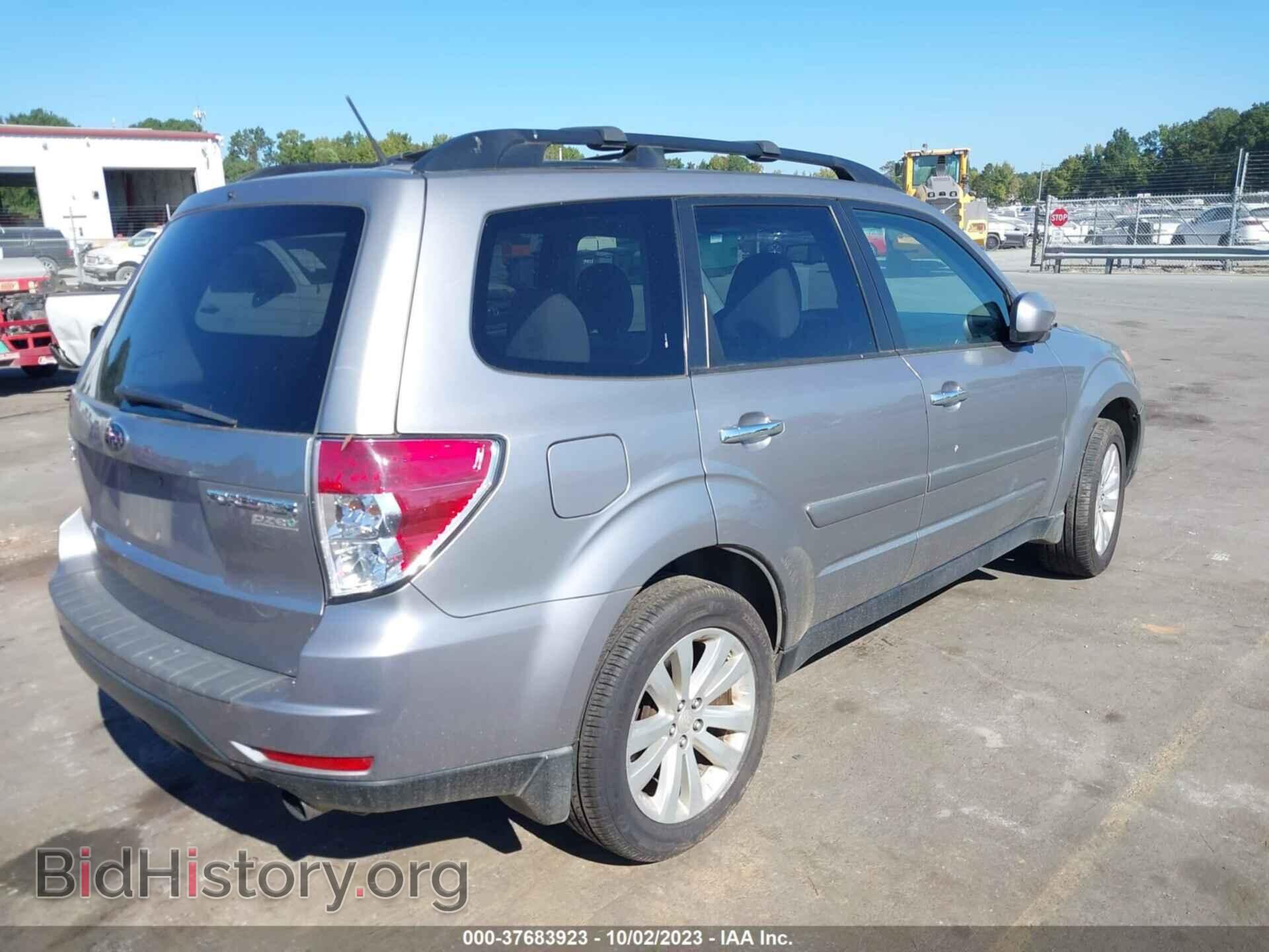 2011 SUBARU FORESTER - VIN: JF2SHADC5BH777002 - Фото 4