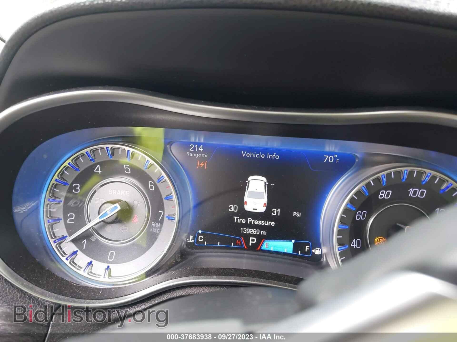 2016 CHRYSLER 300 - VIN: 2C3CCAAG4GH212433 - Фото 7