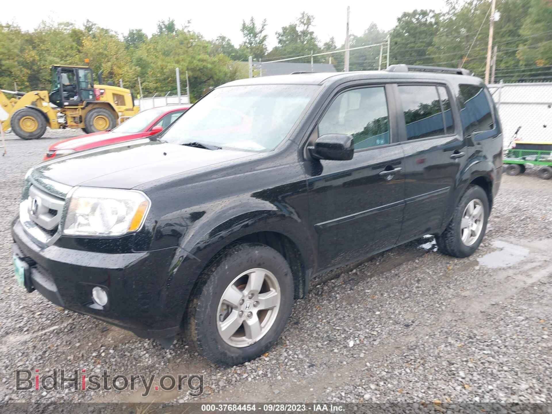 2011 HONDA PILOT - VIN: 5FNYF4H51BB062567 - Фото 2