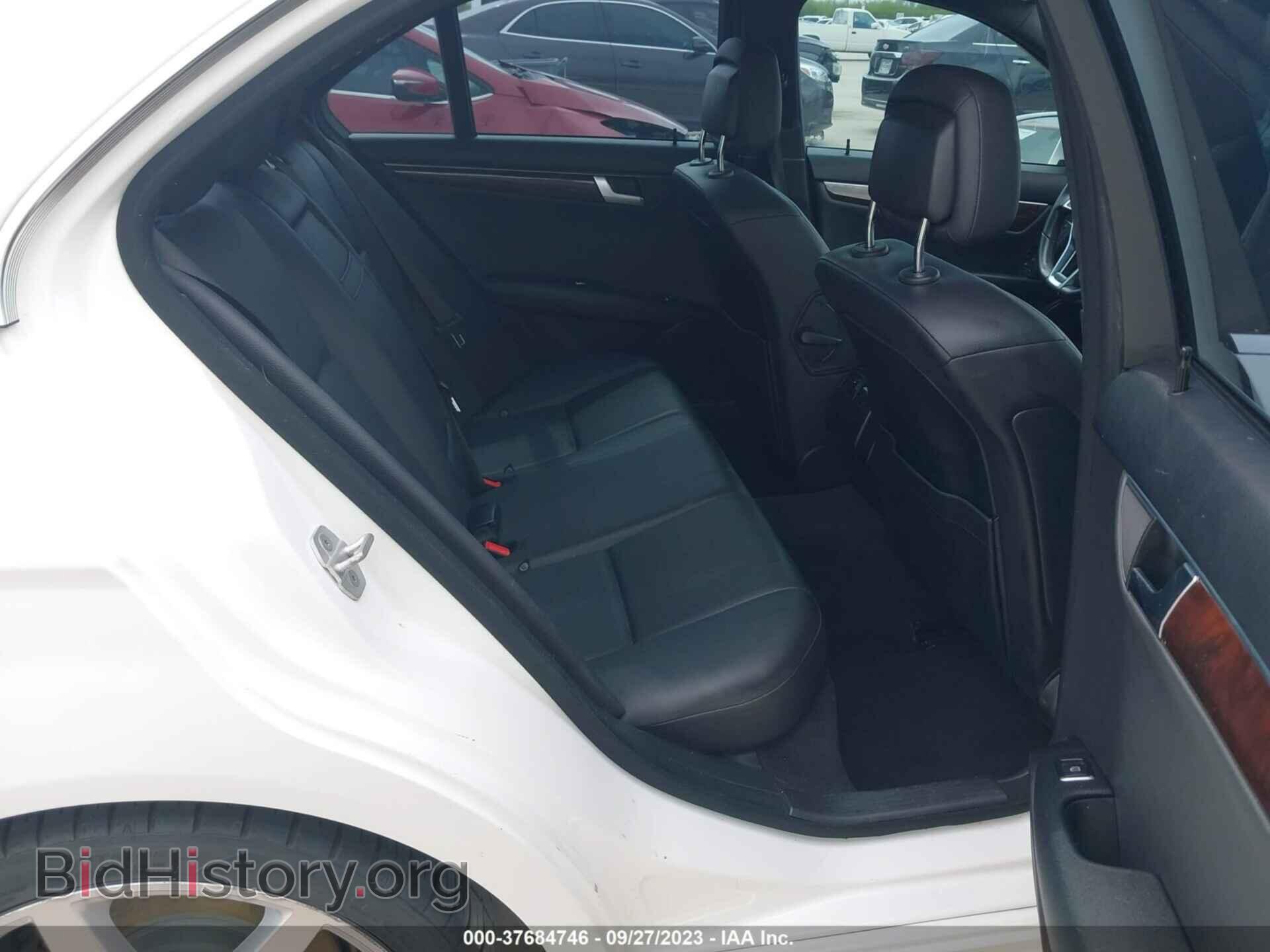 2014 MERCEDES-BENZ C-CLASS - VIN: WDDGF4HB7EA956366 - Фото 8