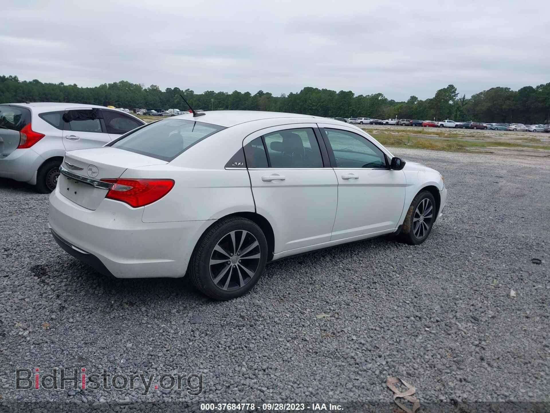 2012 CHRYSLER 200 - VIN: 1C3CCBAB5CN127709 - Фото 4