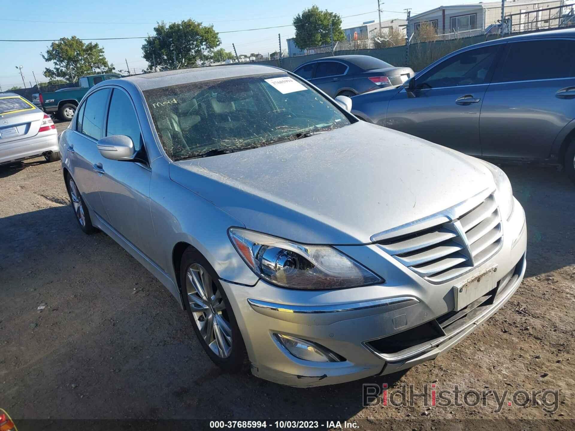 Photo KMHGC4DF3CU162564 - HYUNDAI GENESIS 2012