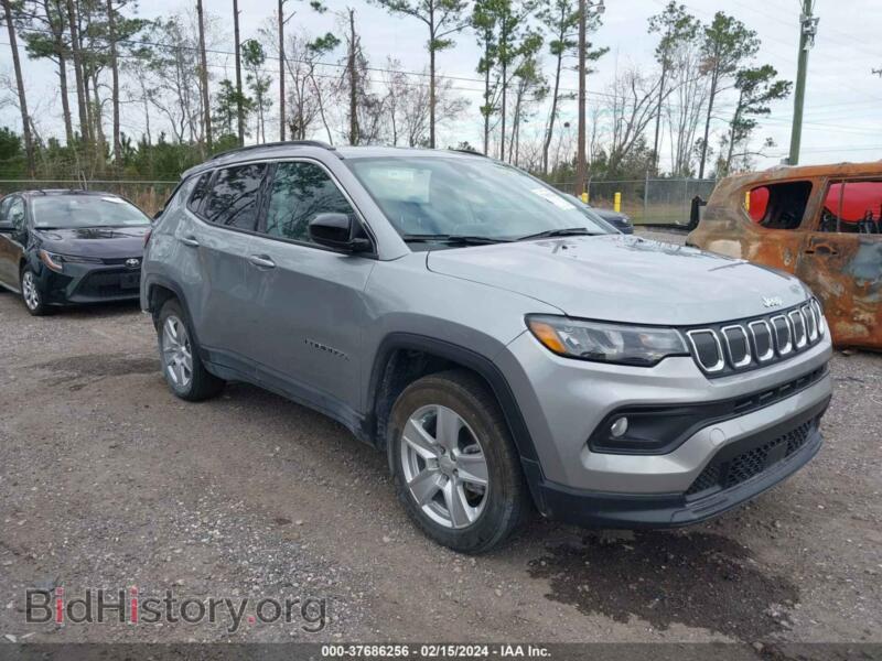 2022 Jeep COMPASS Latitude FWD (VIN 3C4NJCBB0NT179623) — фото 1 из 17, IAAI, повреждение: задняя часть